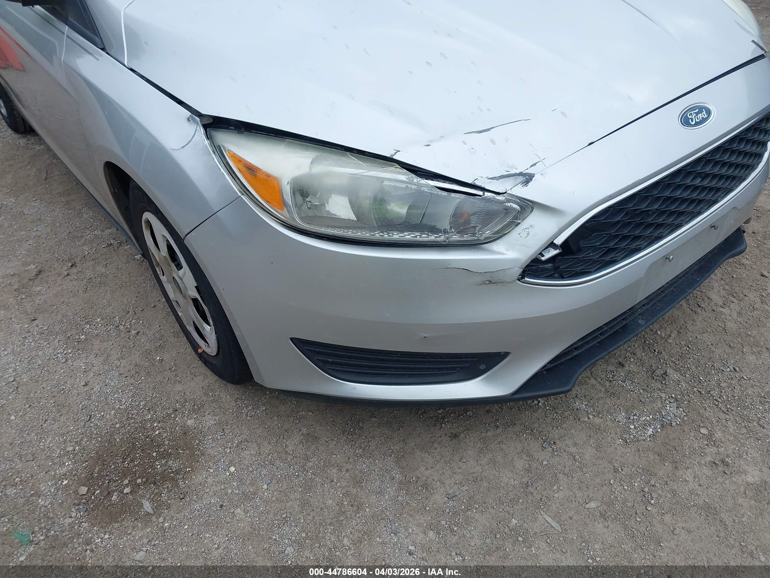 FORD FOCUS image 6