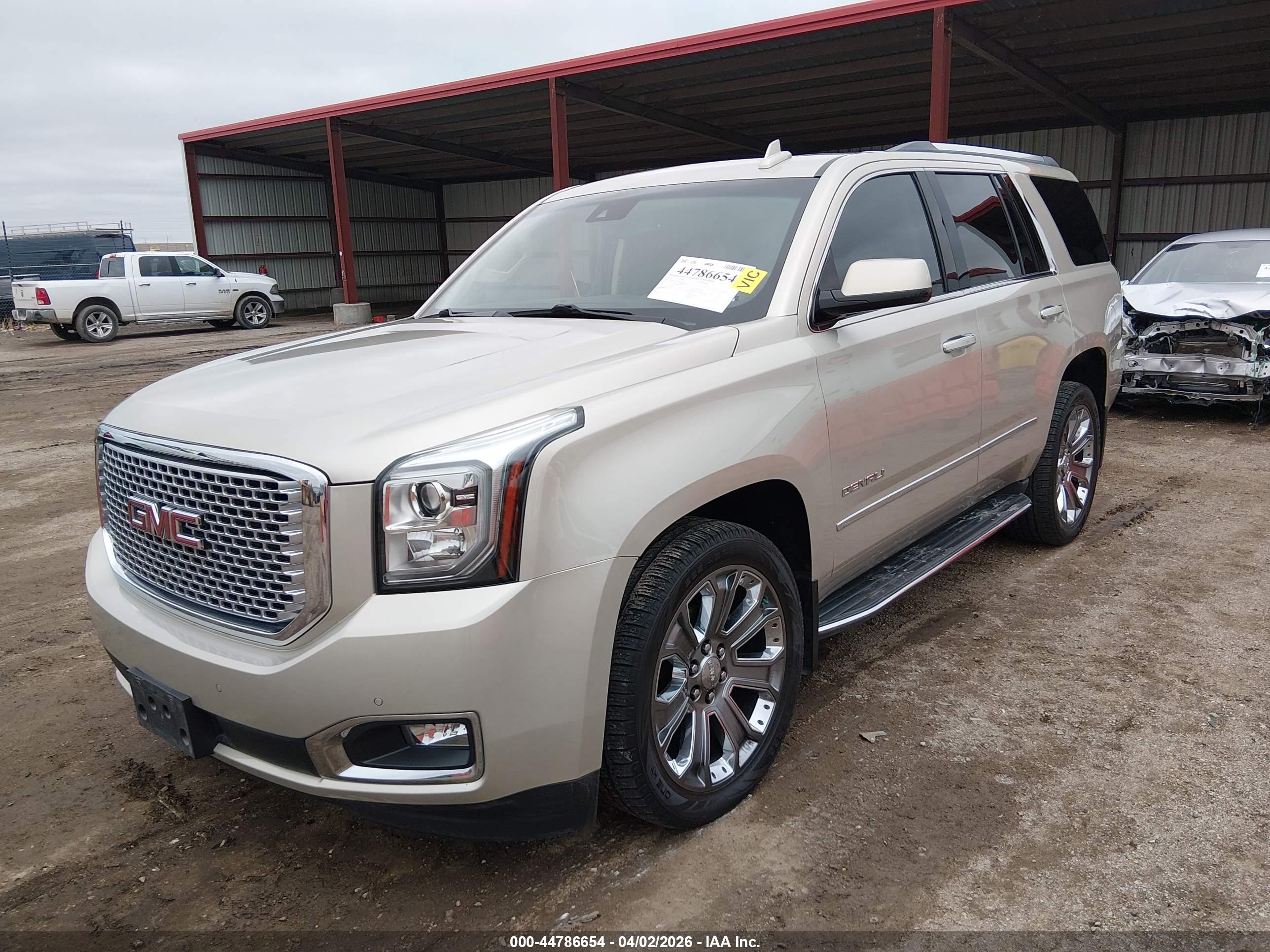 GMC YUKON image 2