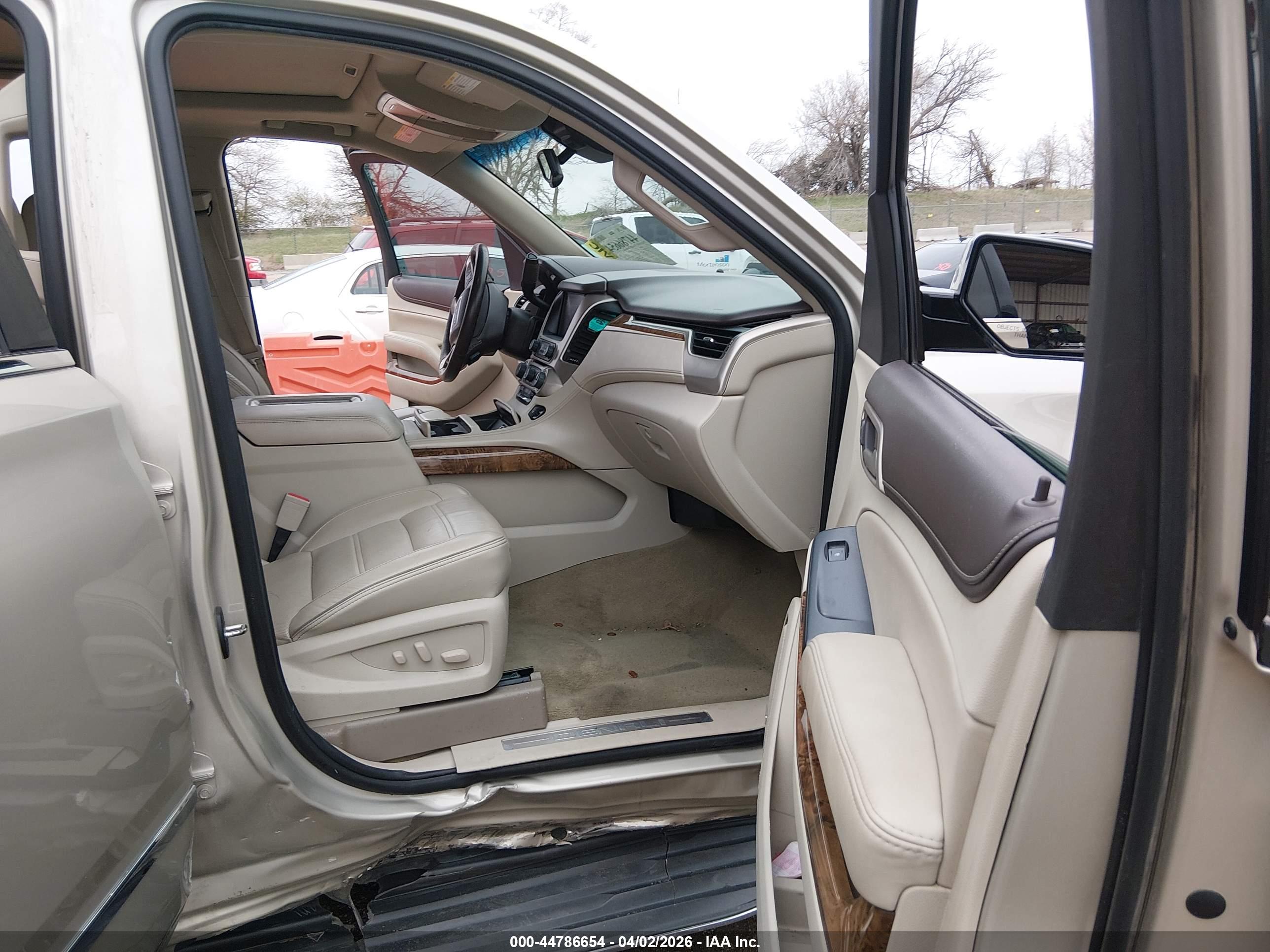 GMC YUKON image 5