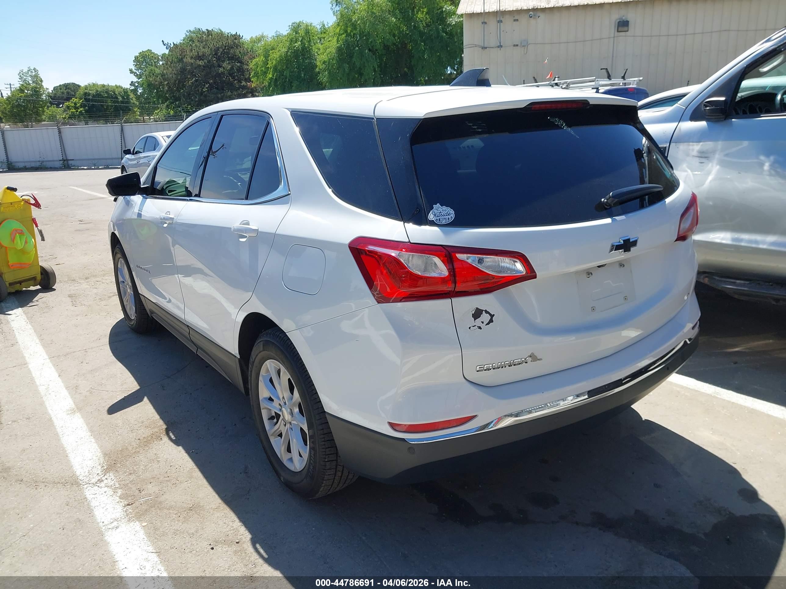 CHEVROLET EQUINOX image 3