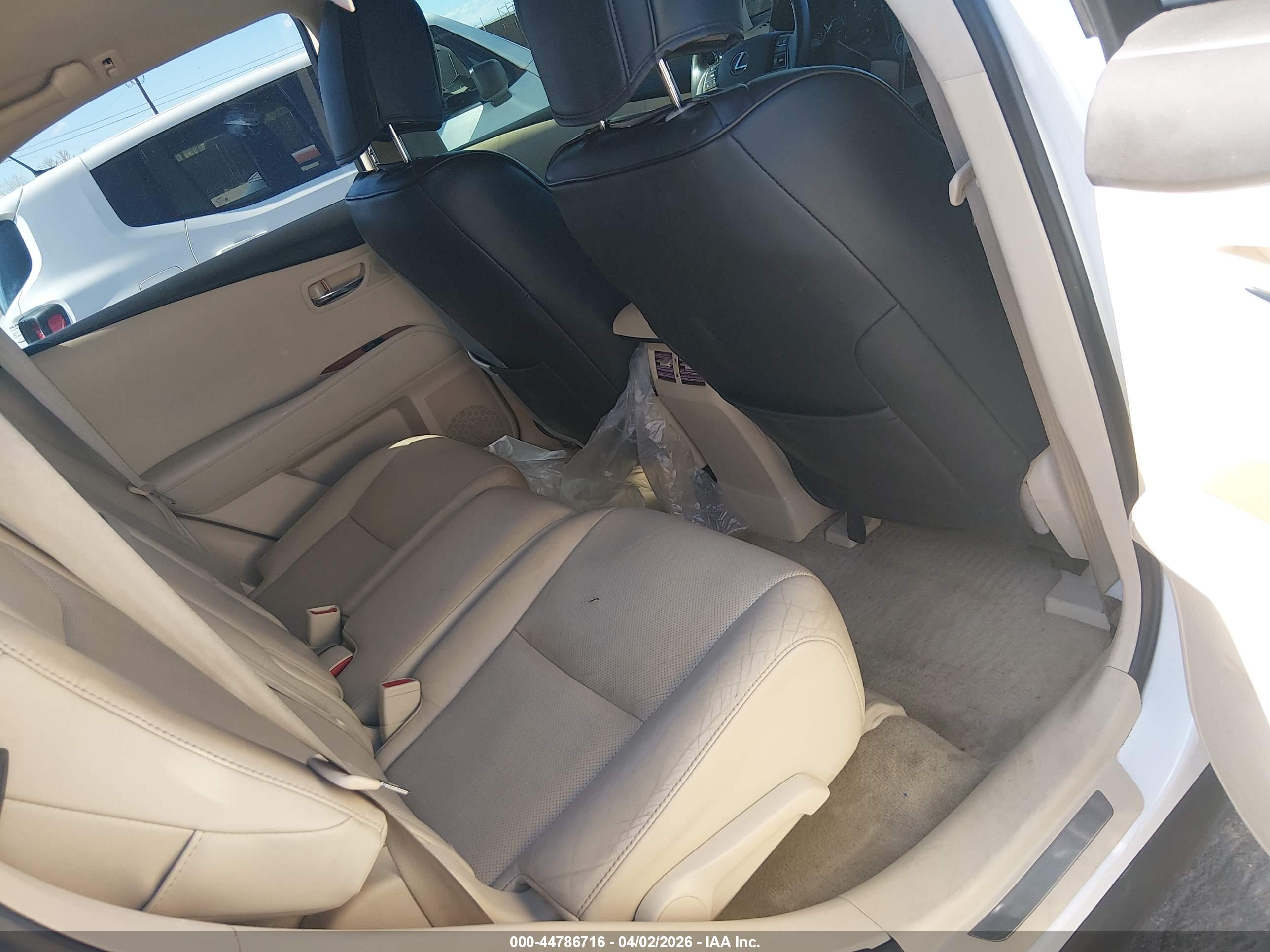 LEXUS RX image 8