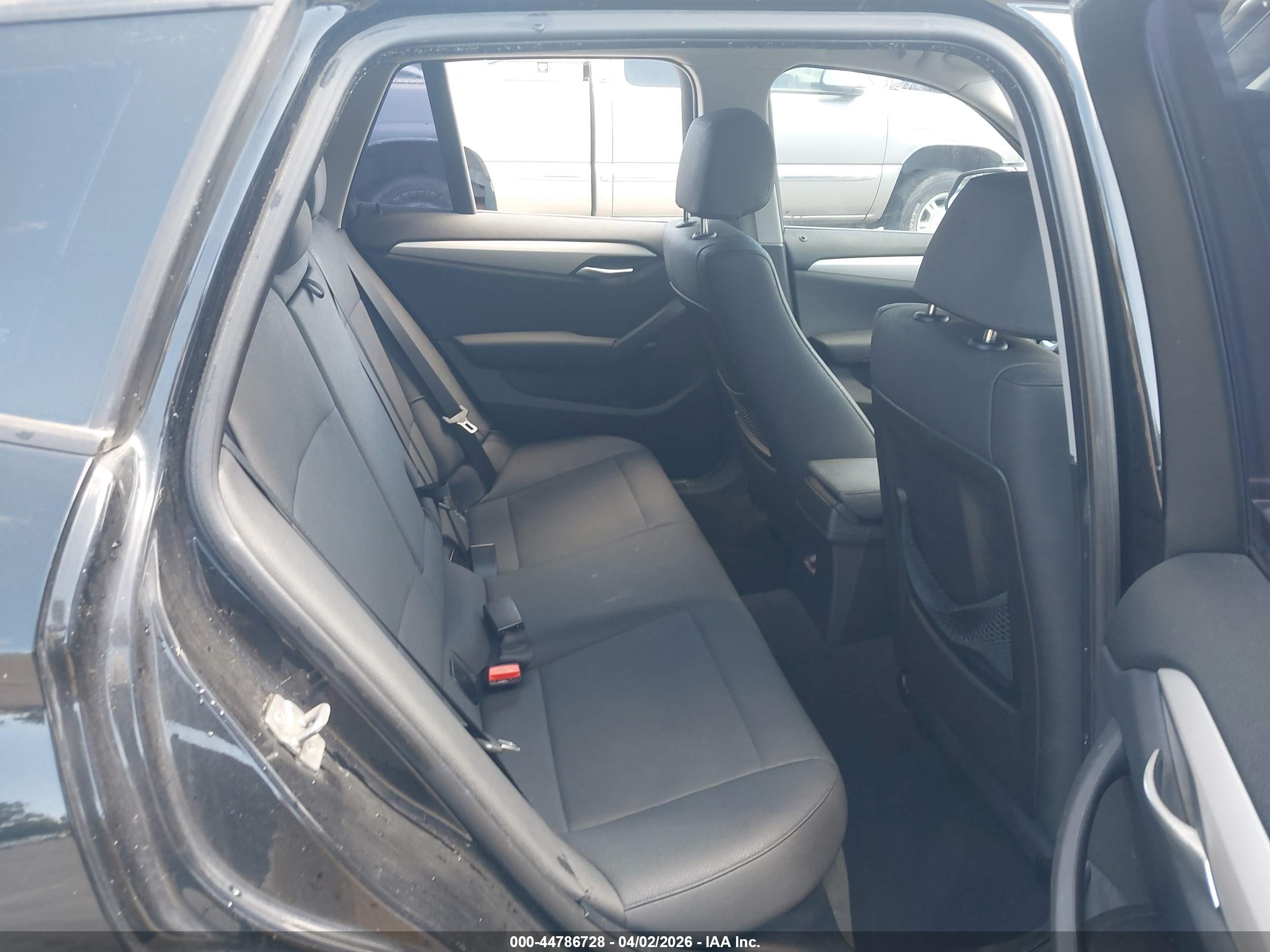 BMW X1 image 8