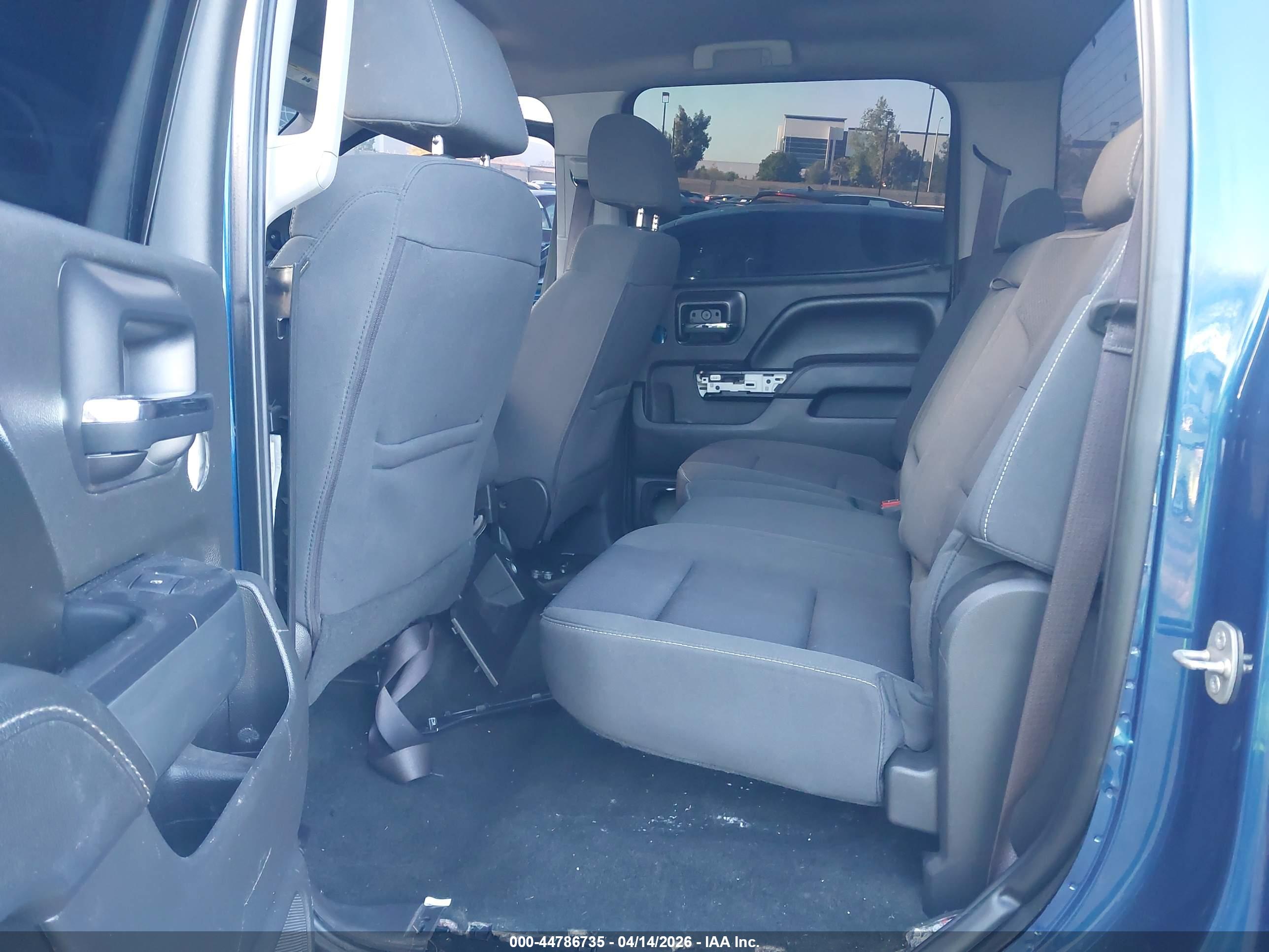 CHEVROLET SILVERADO image 8