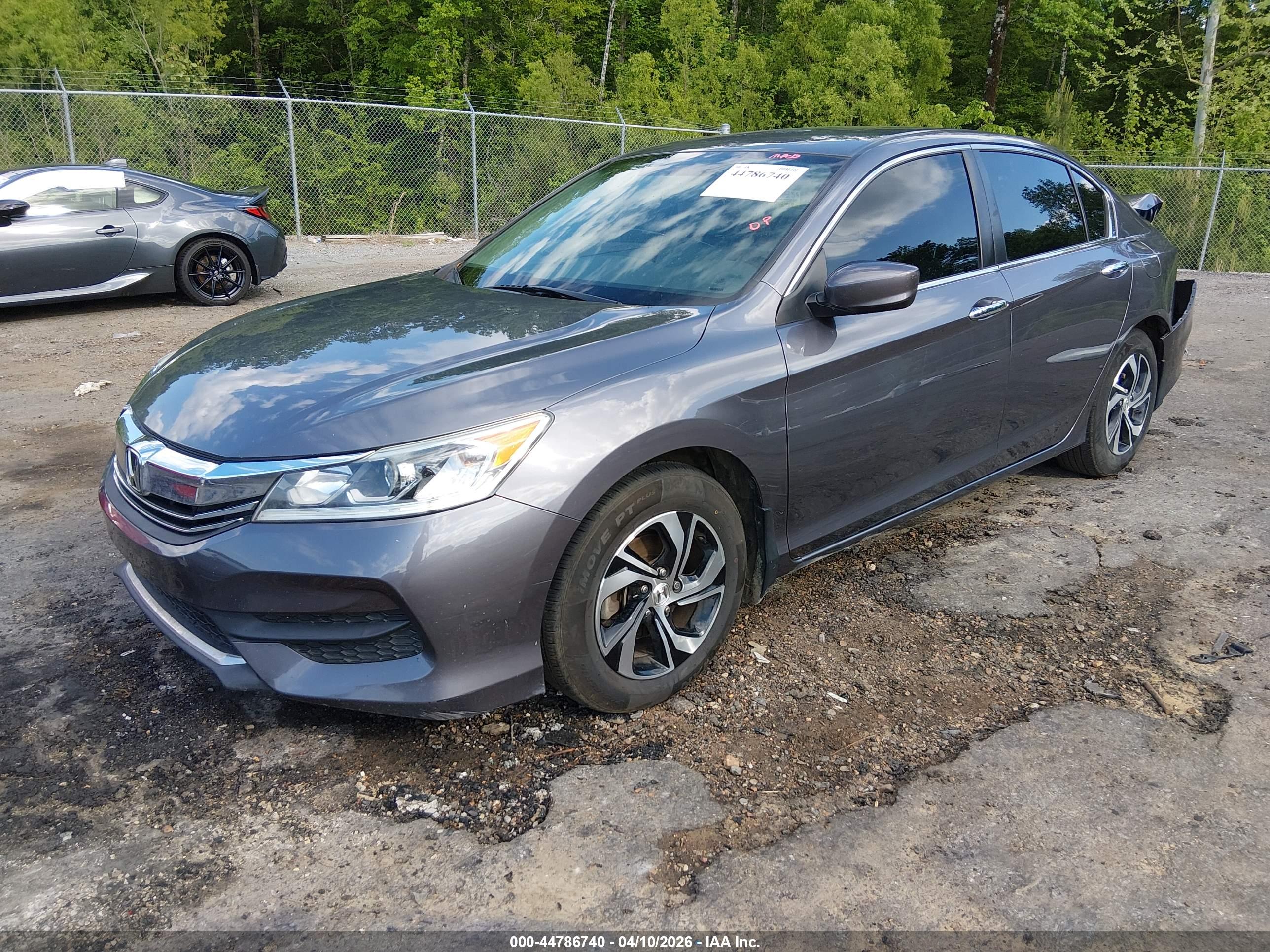 HONDA ACCORD image 2