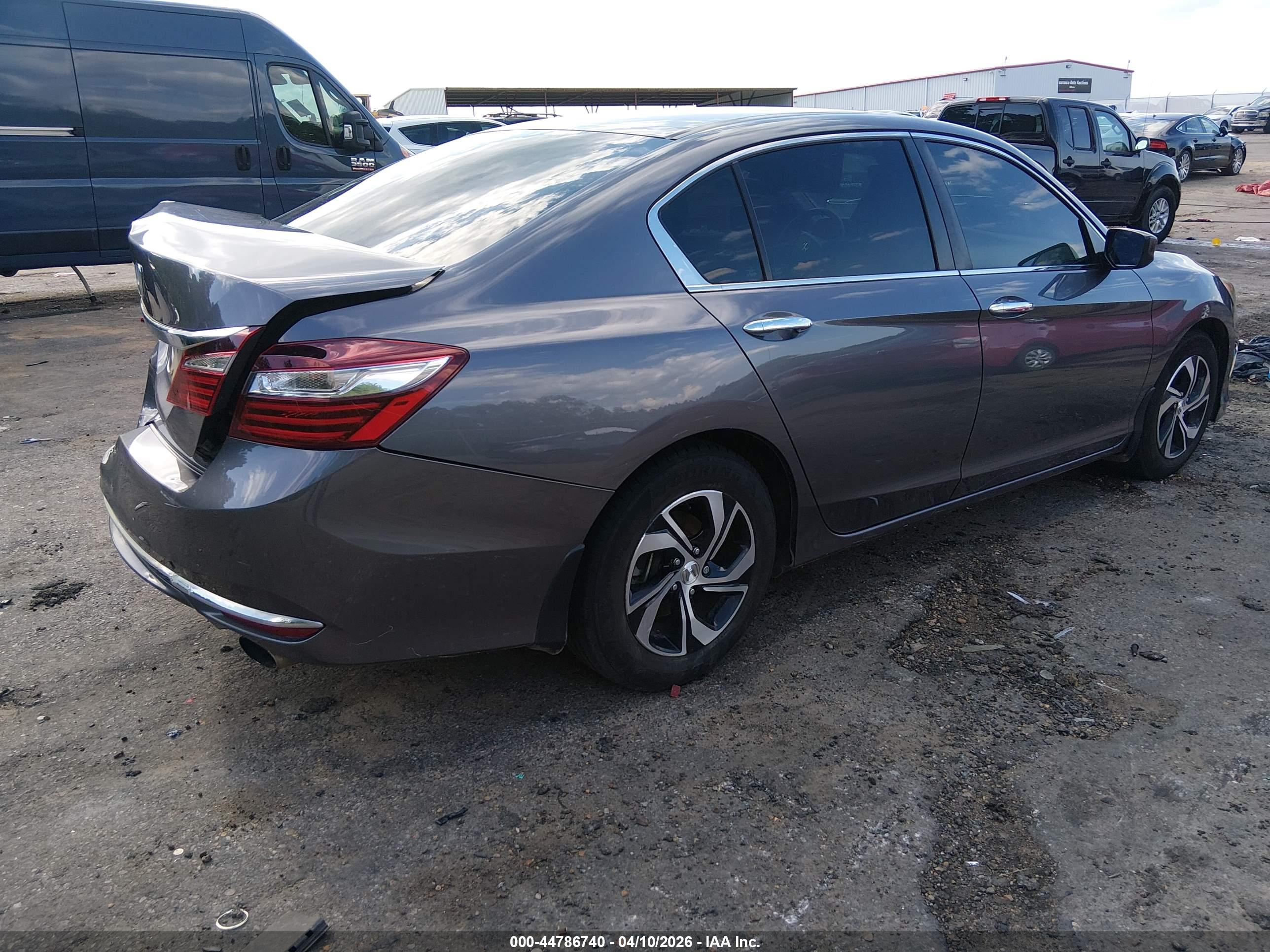HONDA ACCORD image 4