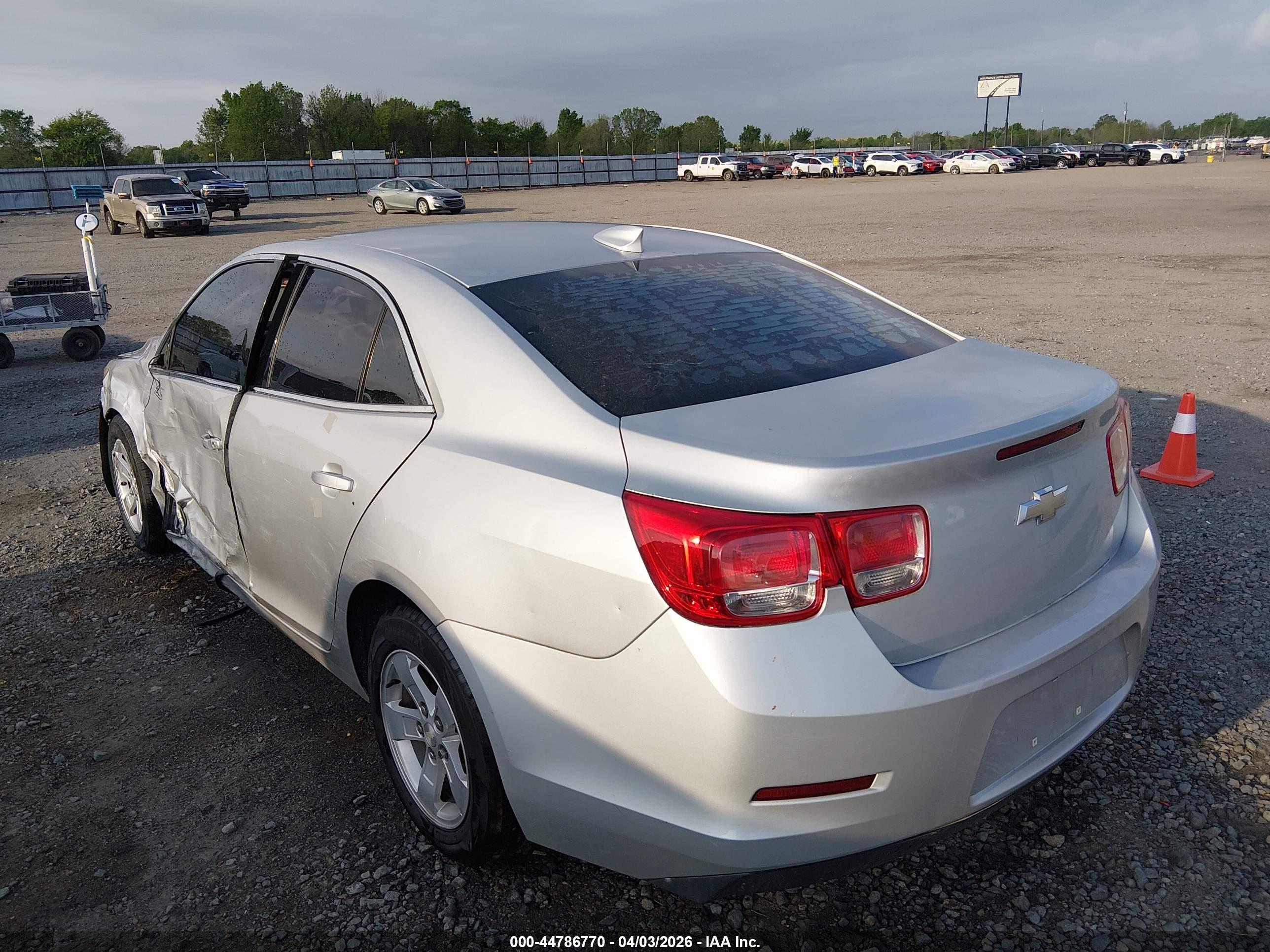 CHEVROLET MALIBU image 3