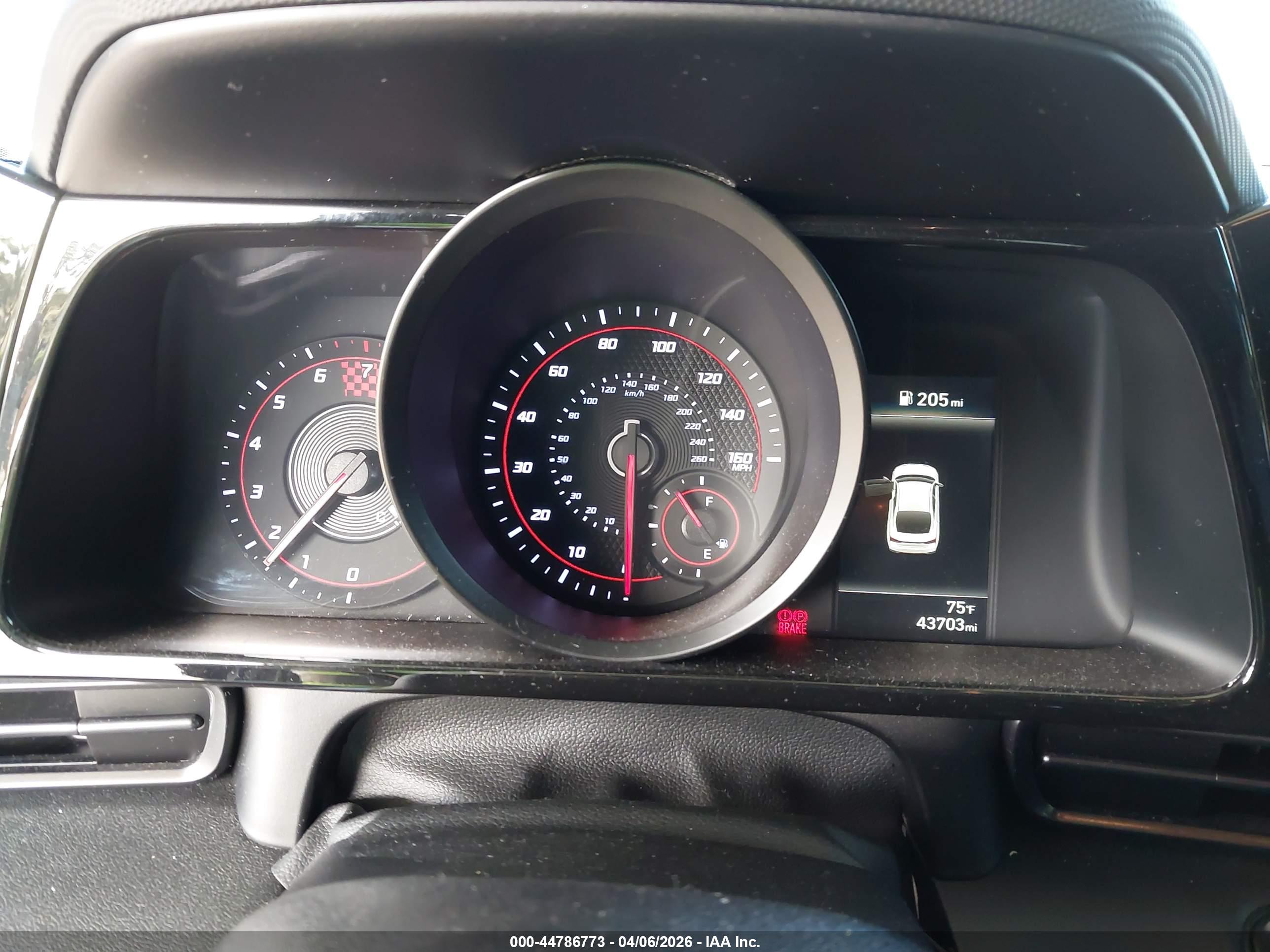 HYUNDAI ELANTRA image 7
