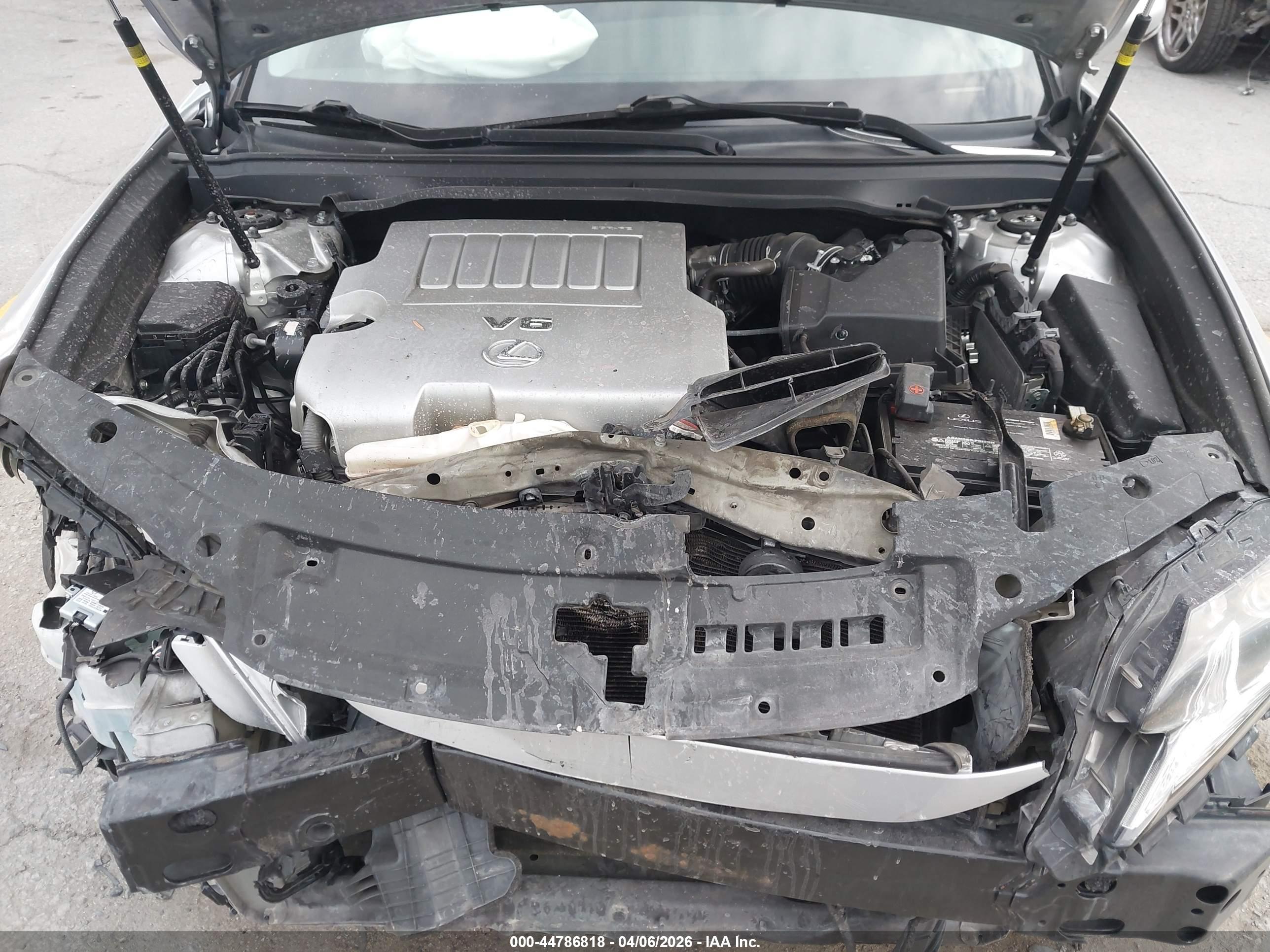 LEXUS ES image 10