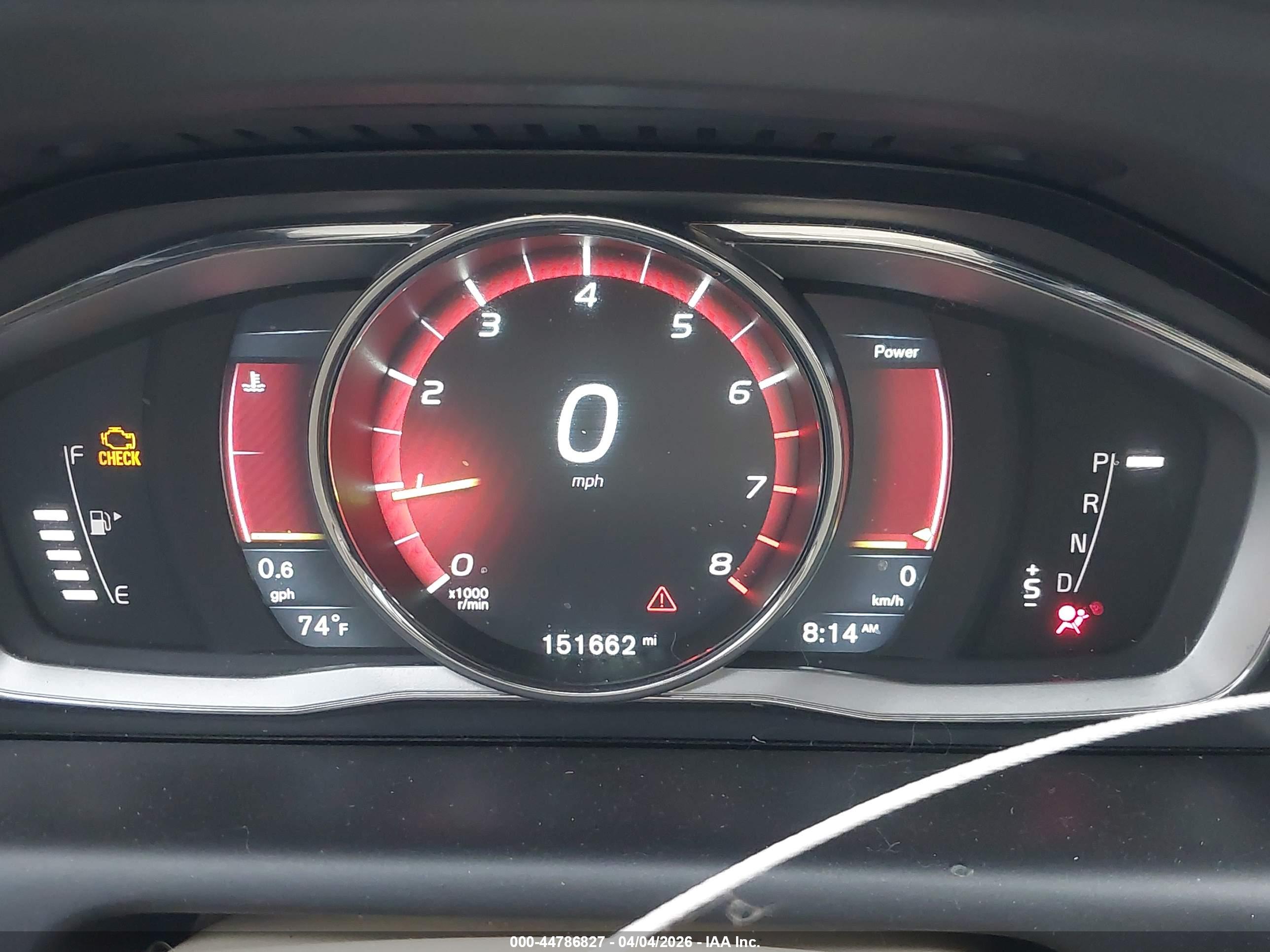 VOLVO XC60 image 7