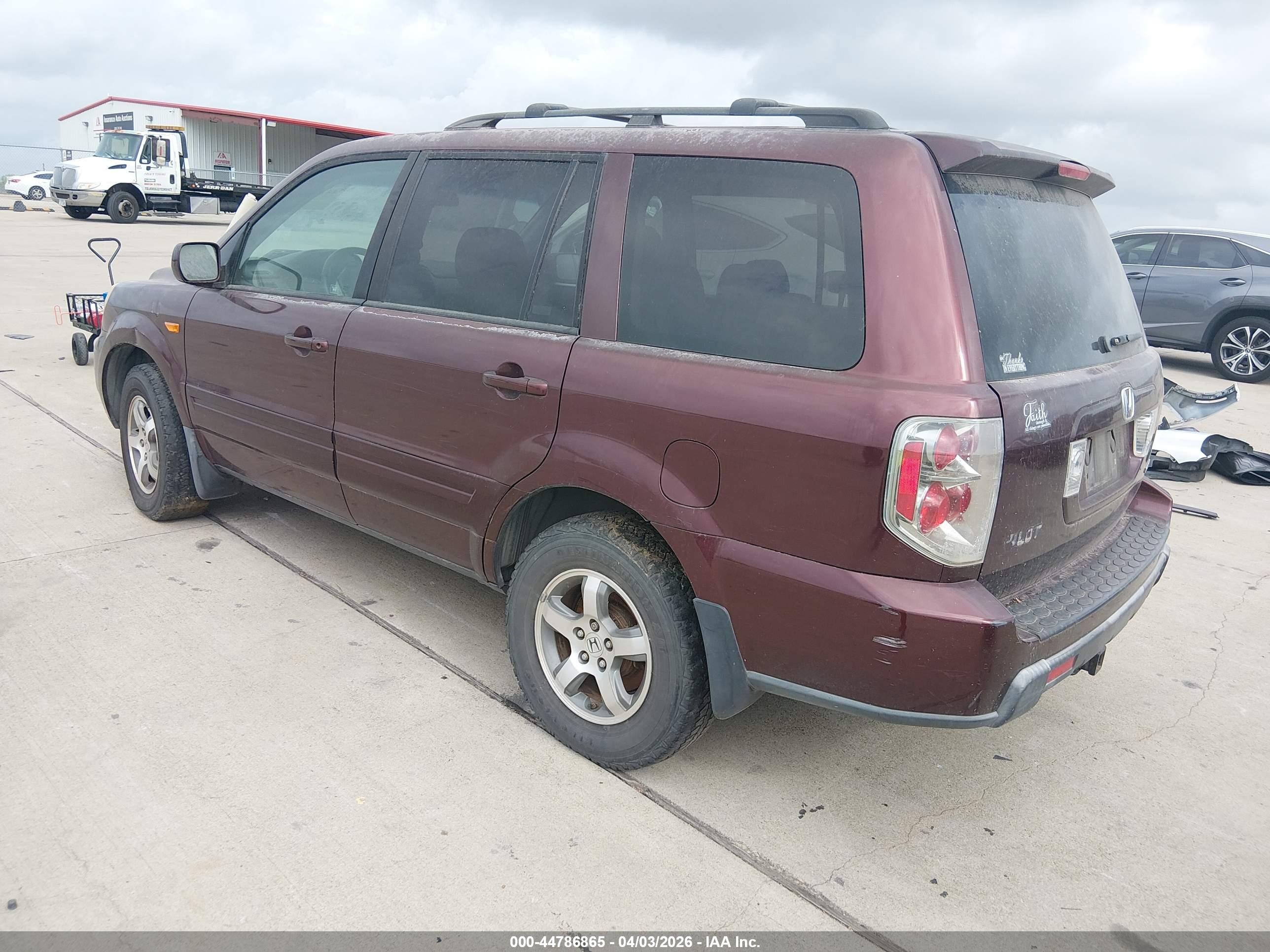 HONDA PILOT image 3