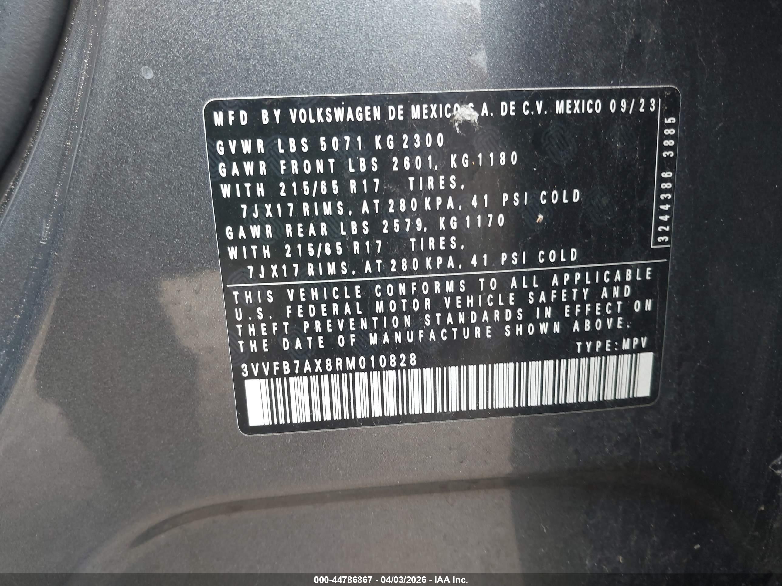 VOLKSWAGEN TIGUAN image 9