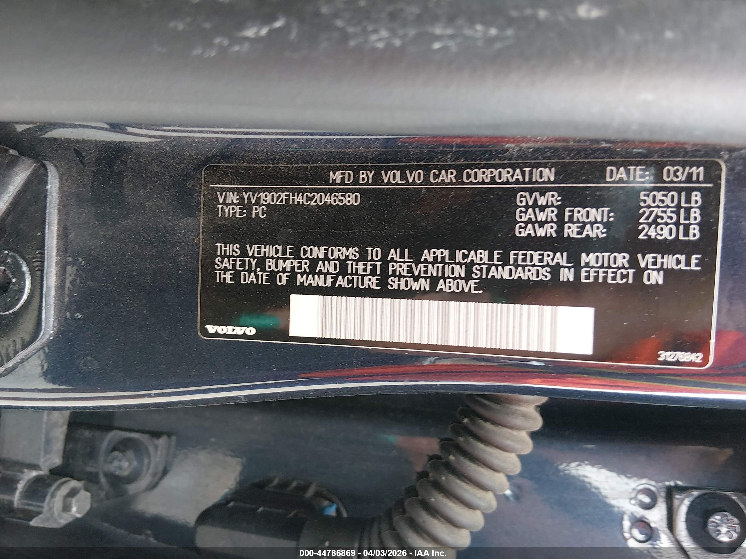 VOLVO S60 image 9