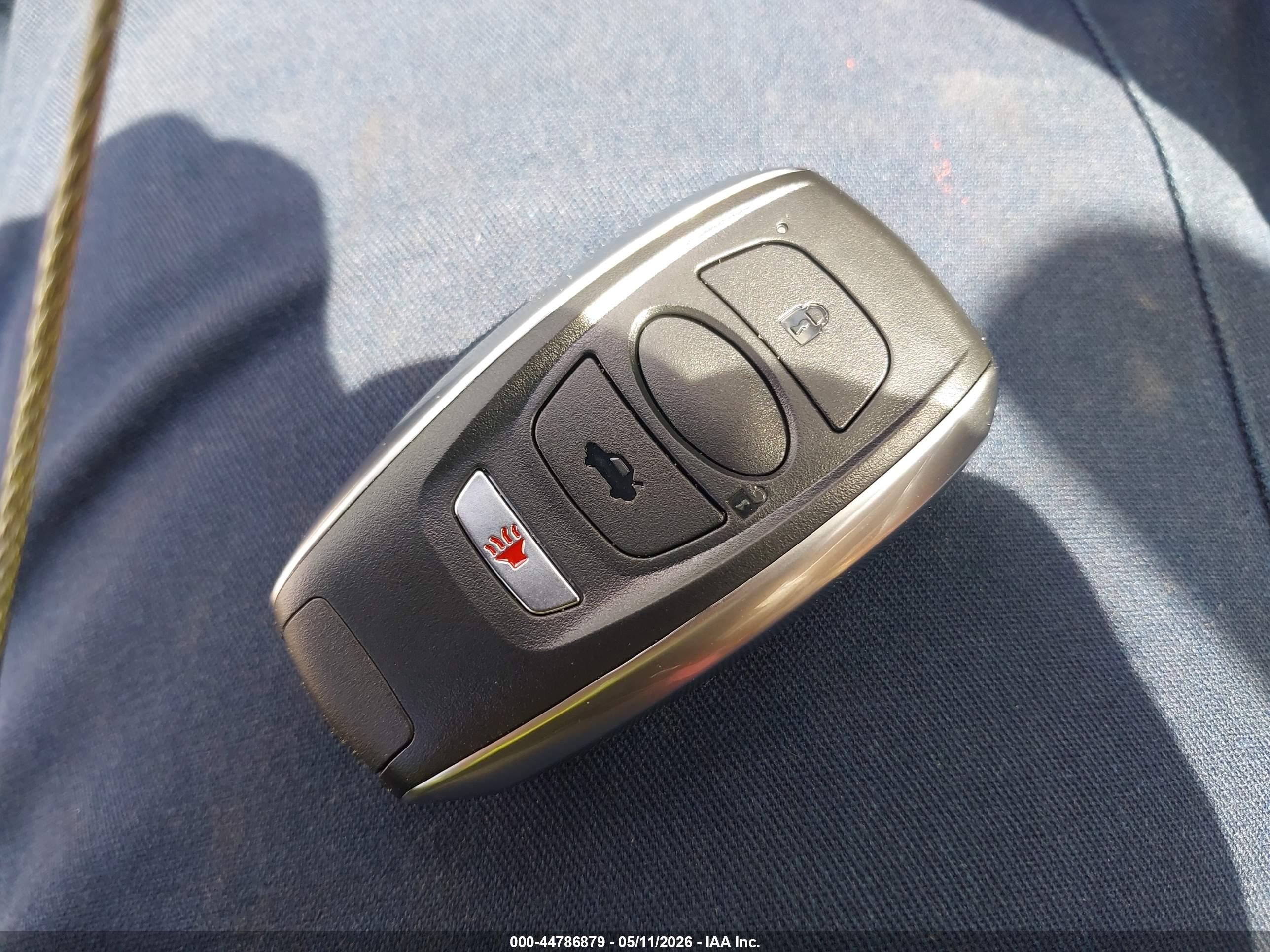 SUBARU OUTBACK image 11