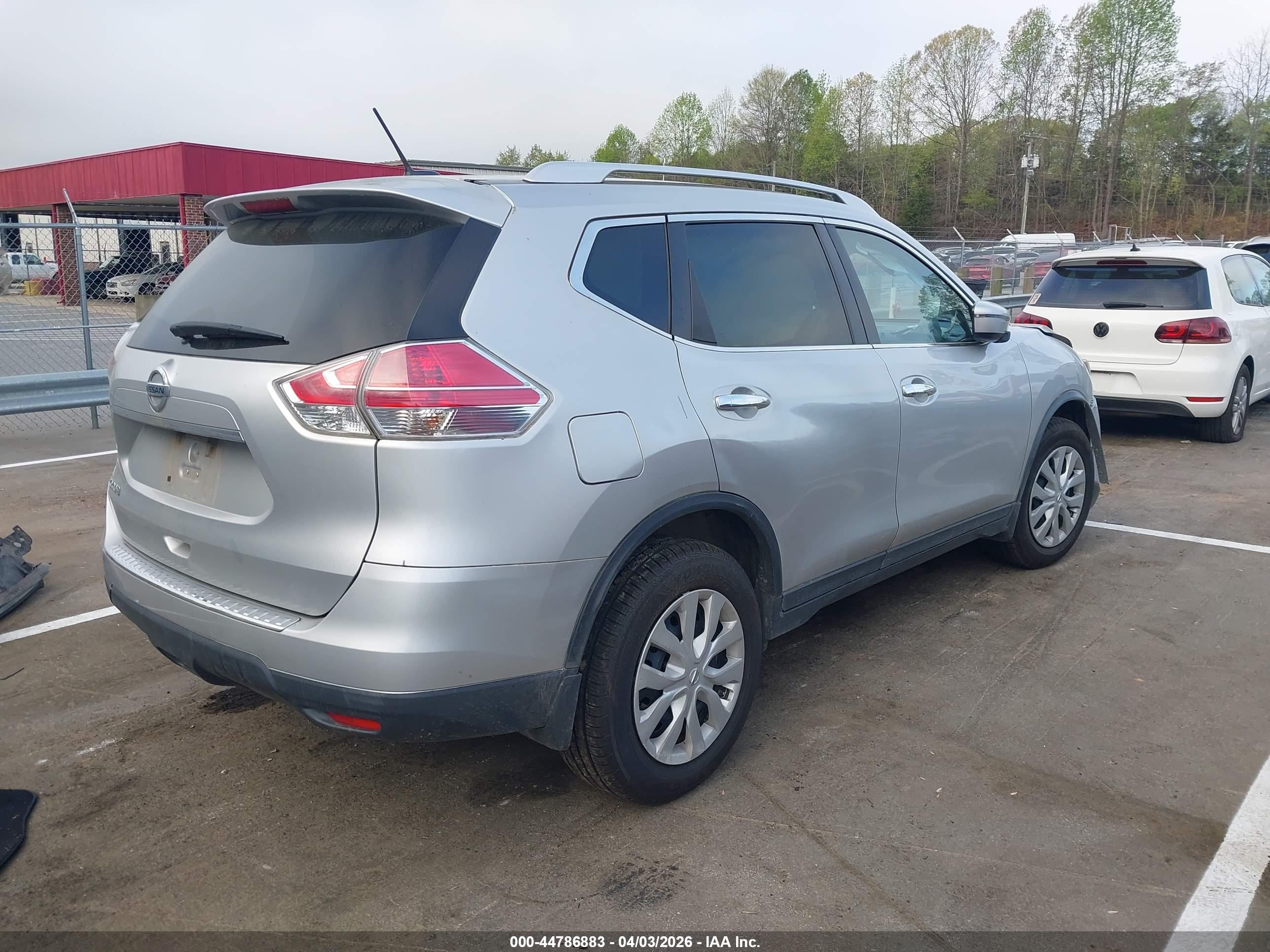 NISSAN ROGUE image 4