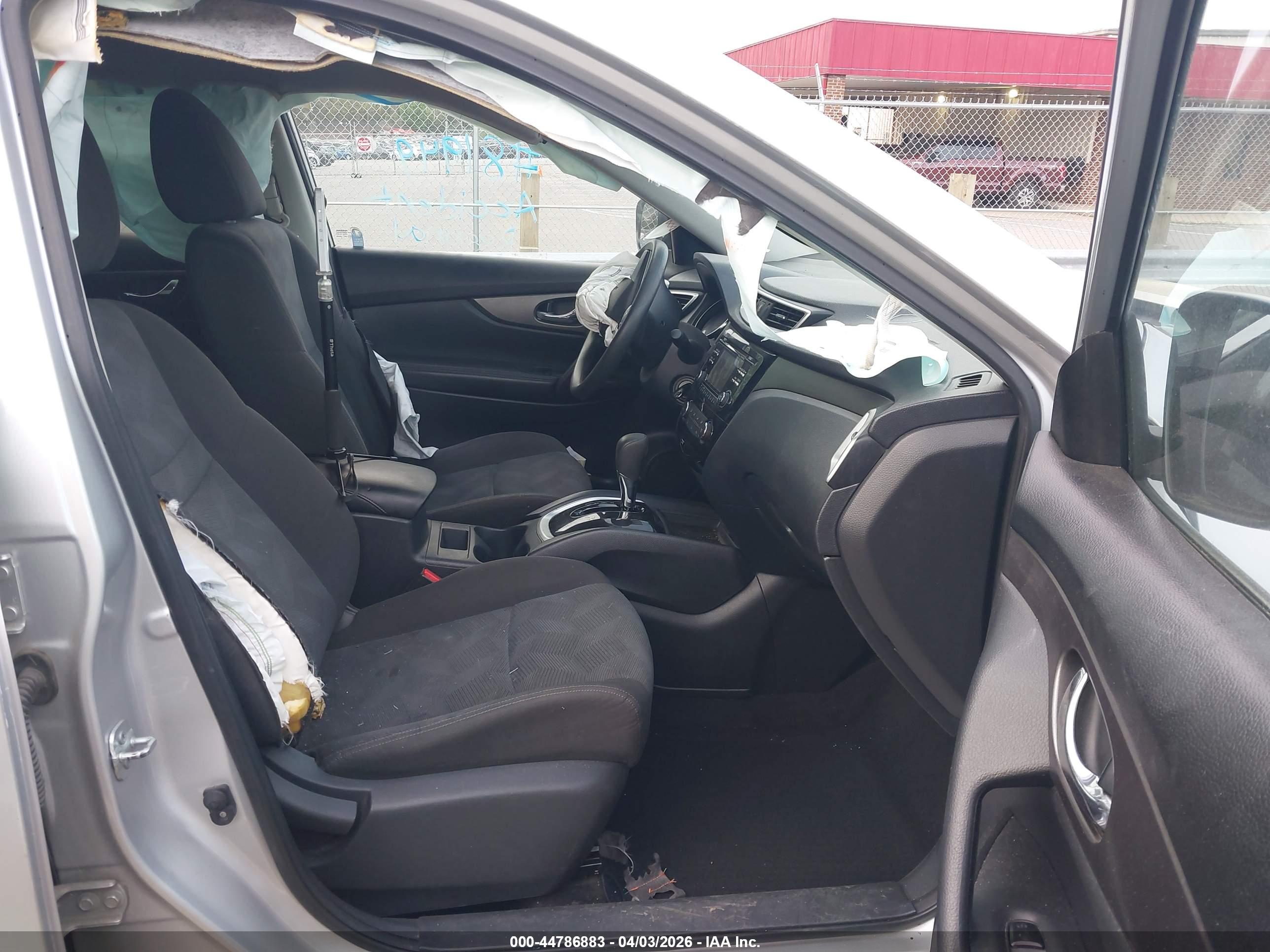 NISSAN ROGUE image 5