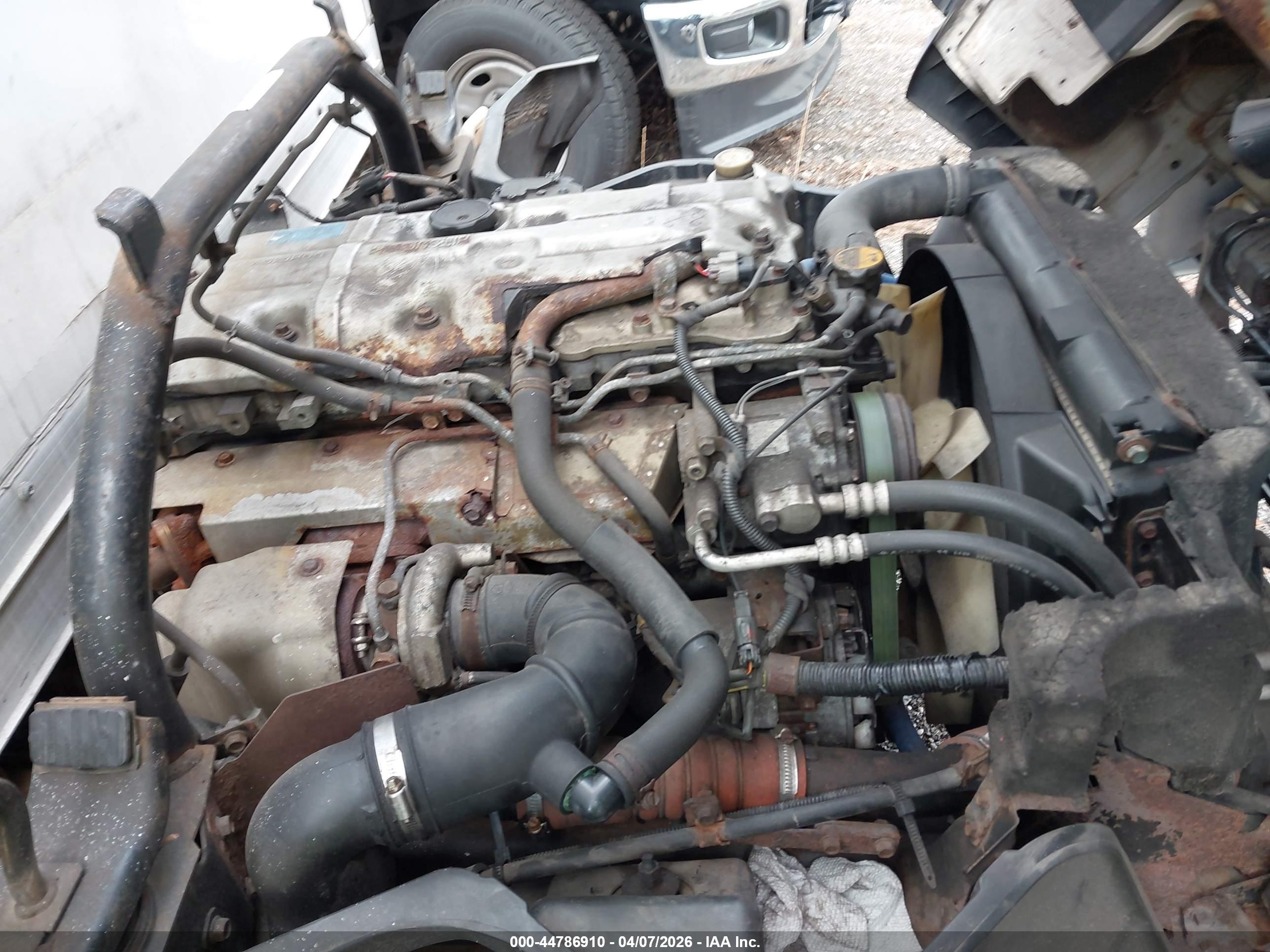MITSUBISHI FUSO image 10