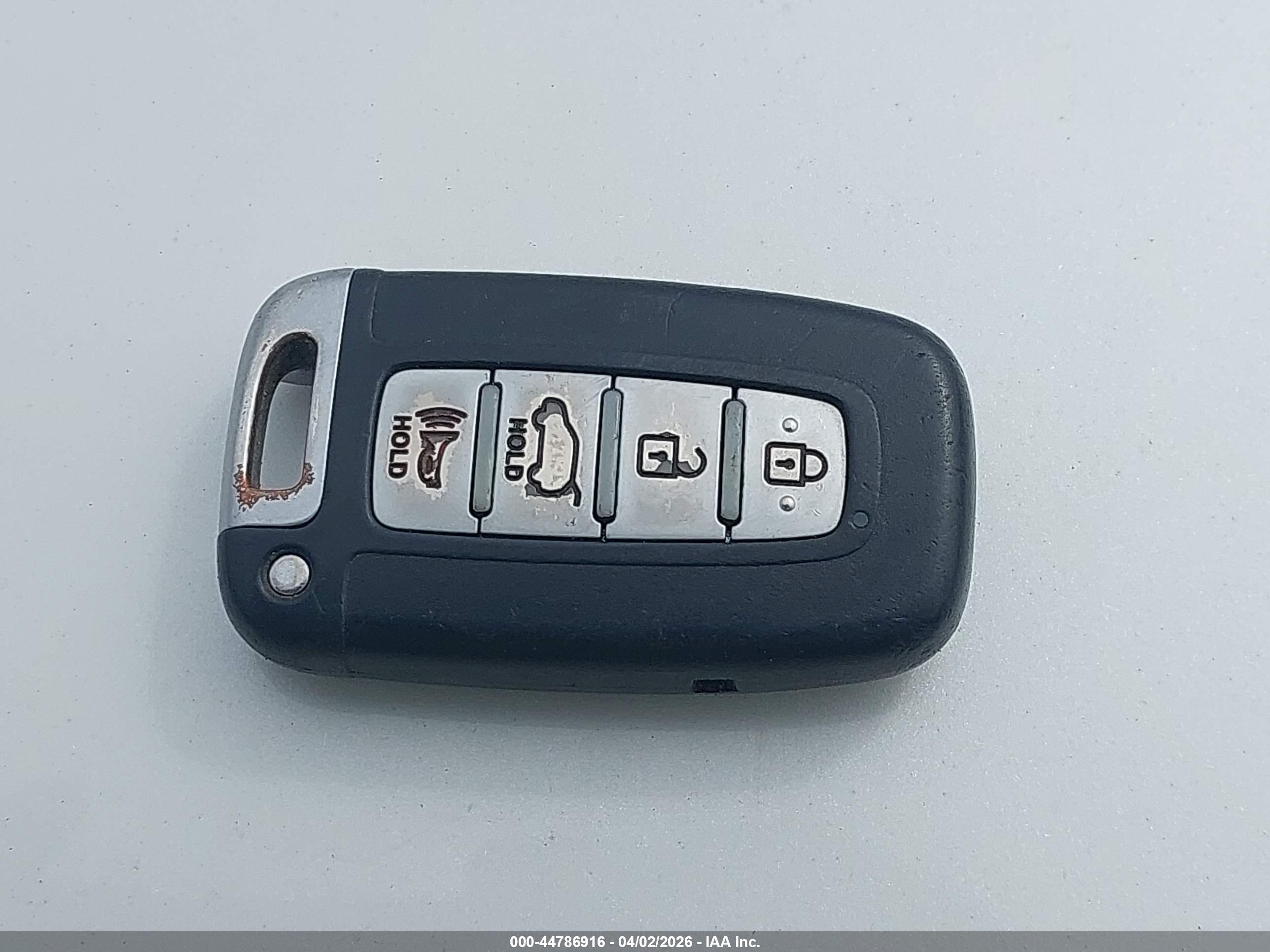 HYUNDAI ELANTRA image 11