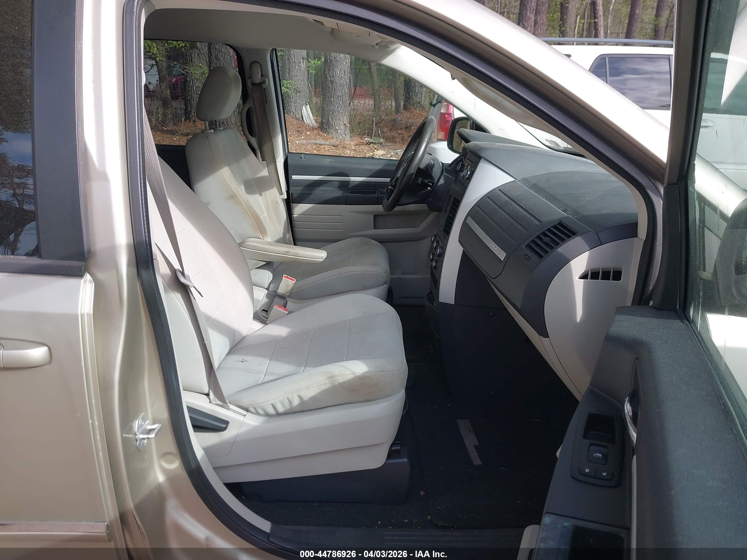 DODGE GRAND image 5