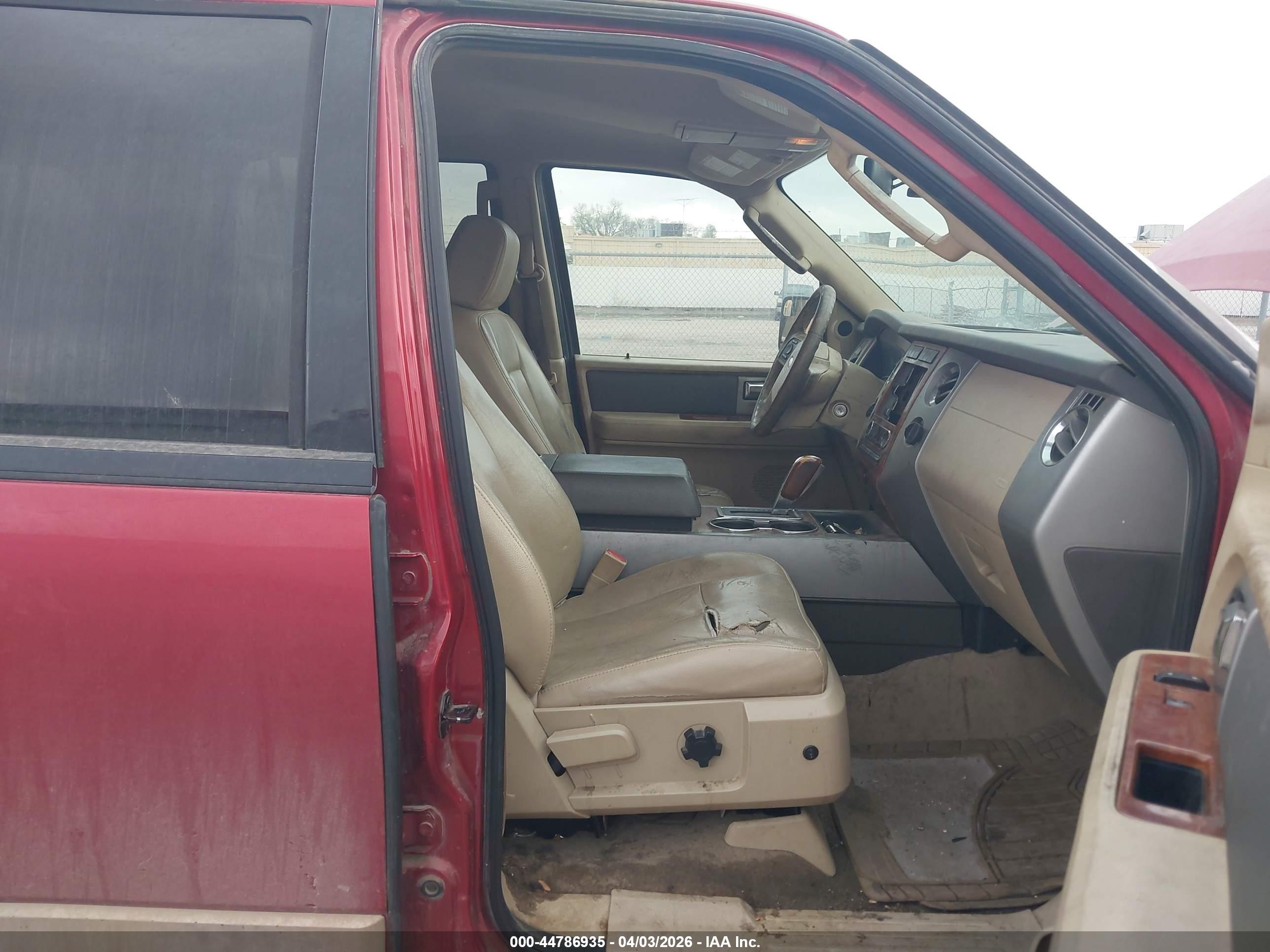 FORD EXPEDITION image 5
