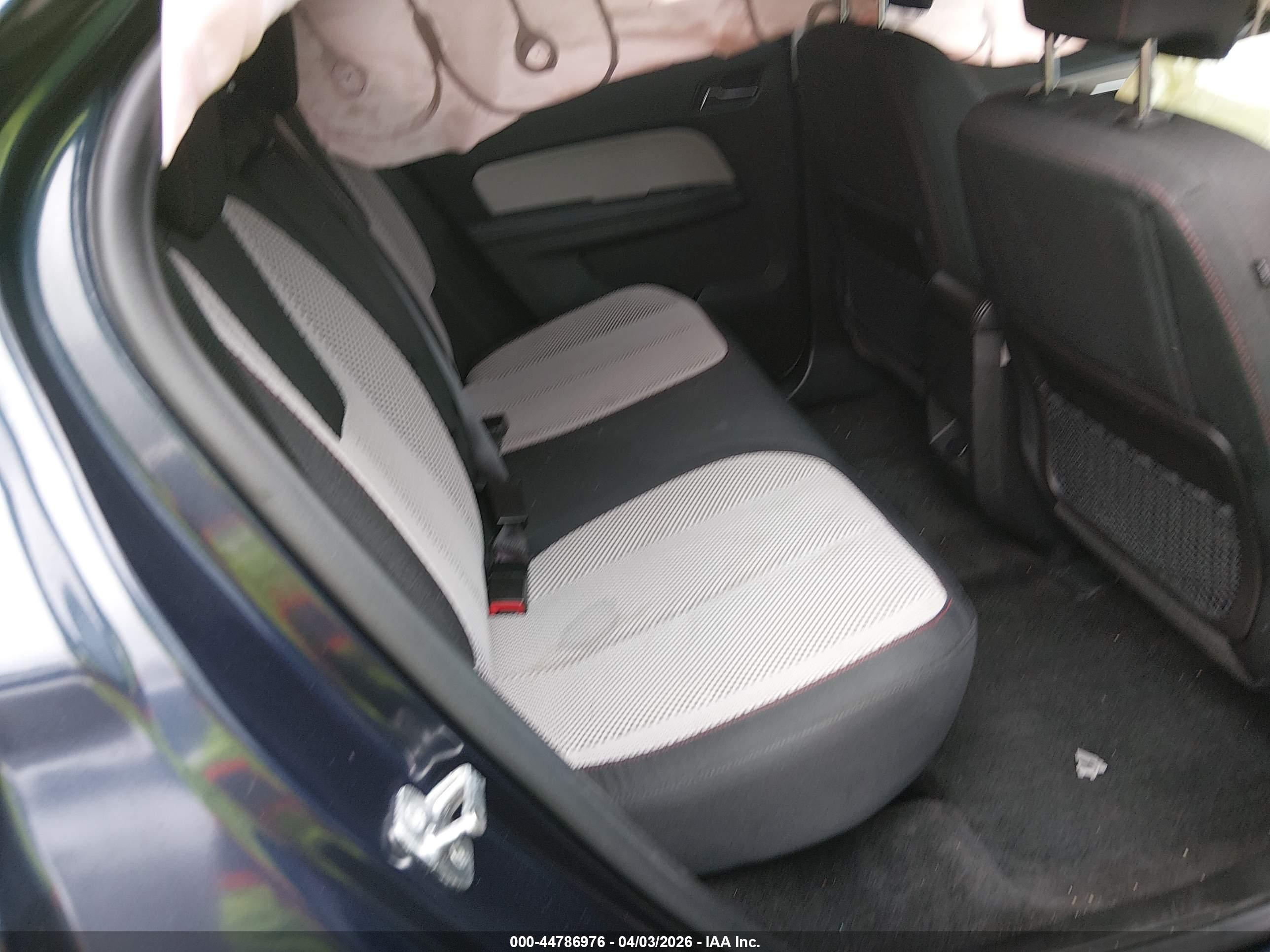 CHEVROLET EQUINOX image 8