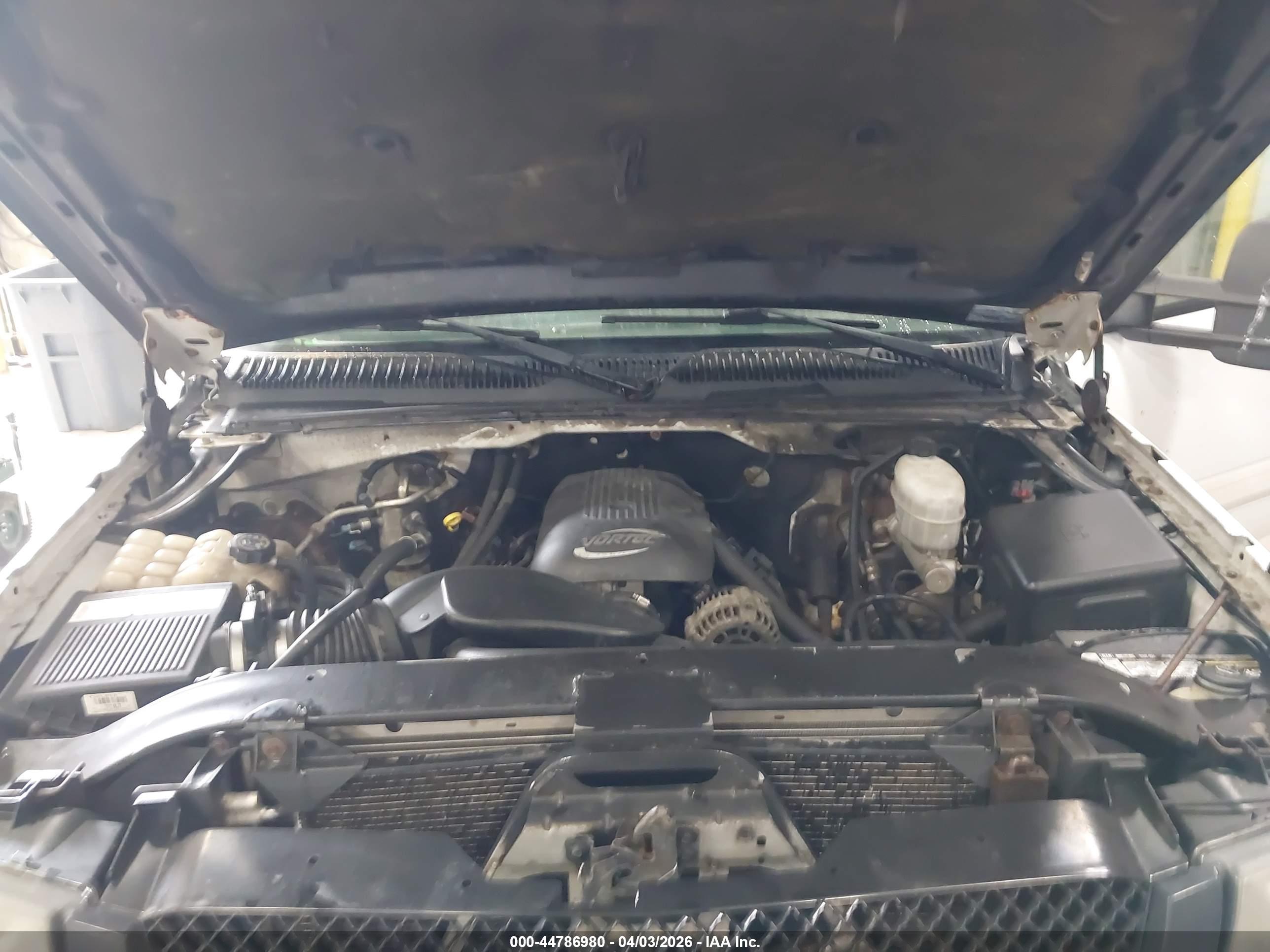 CHEVROLET SILVERADO image 10