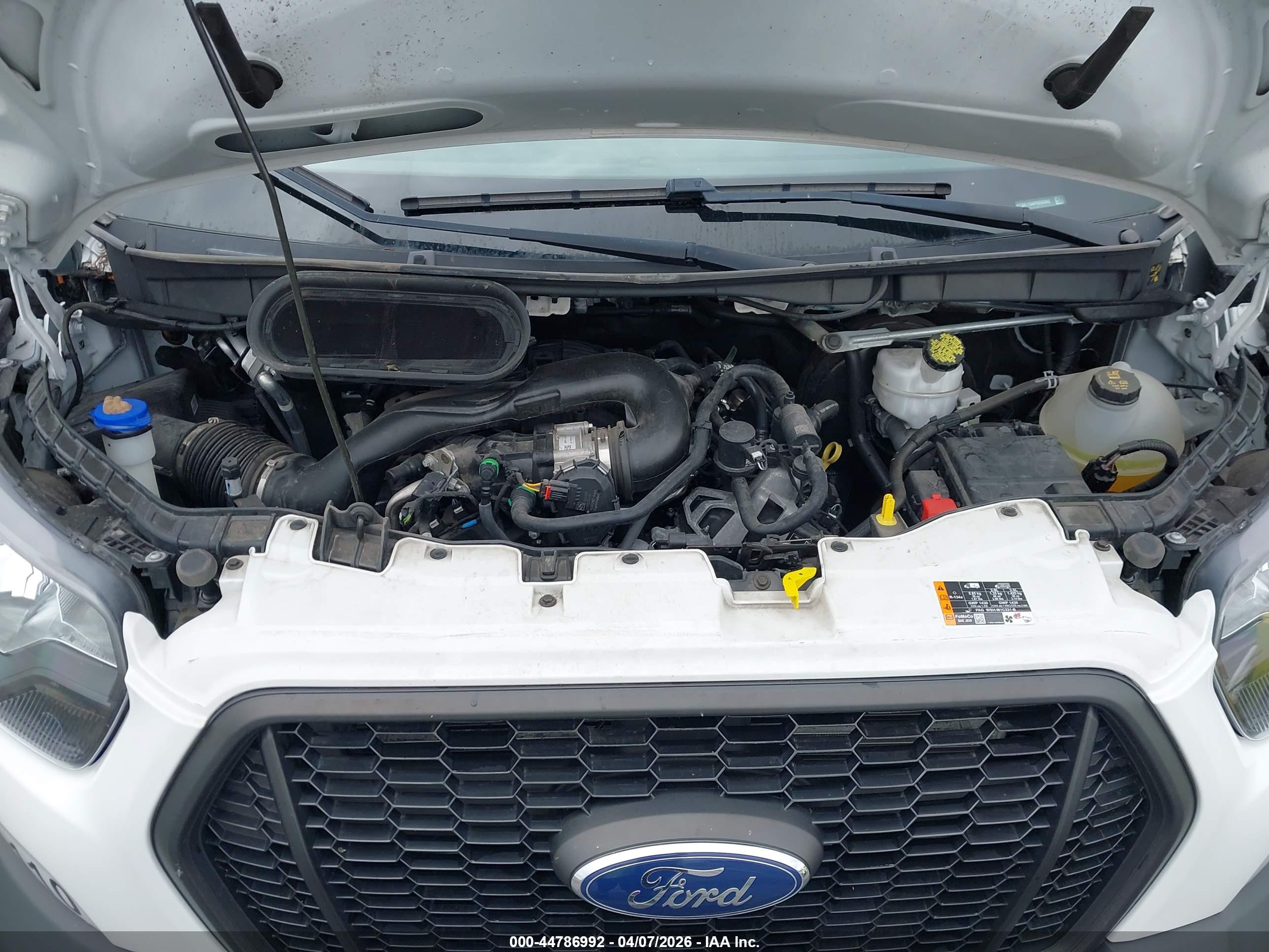 FORD TRANSIT-250 image 10