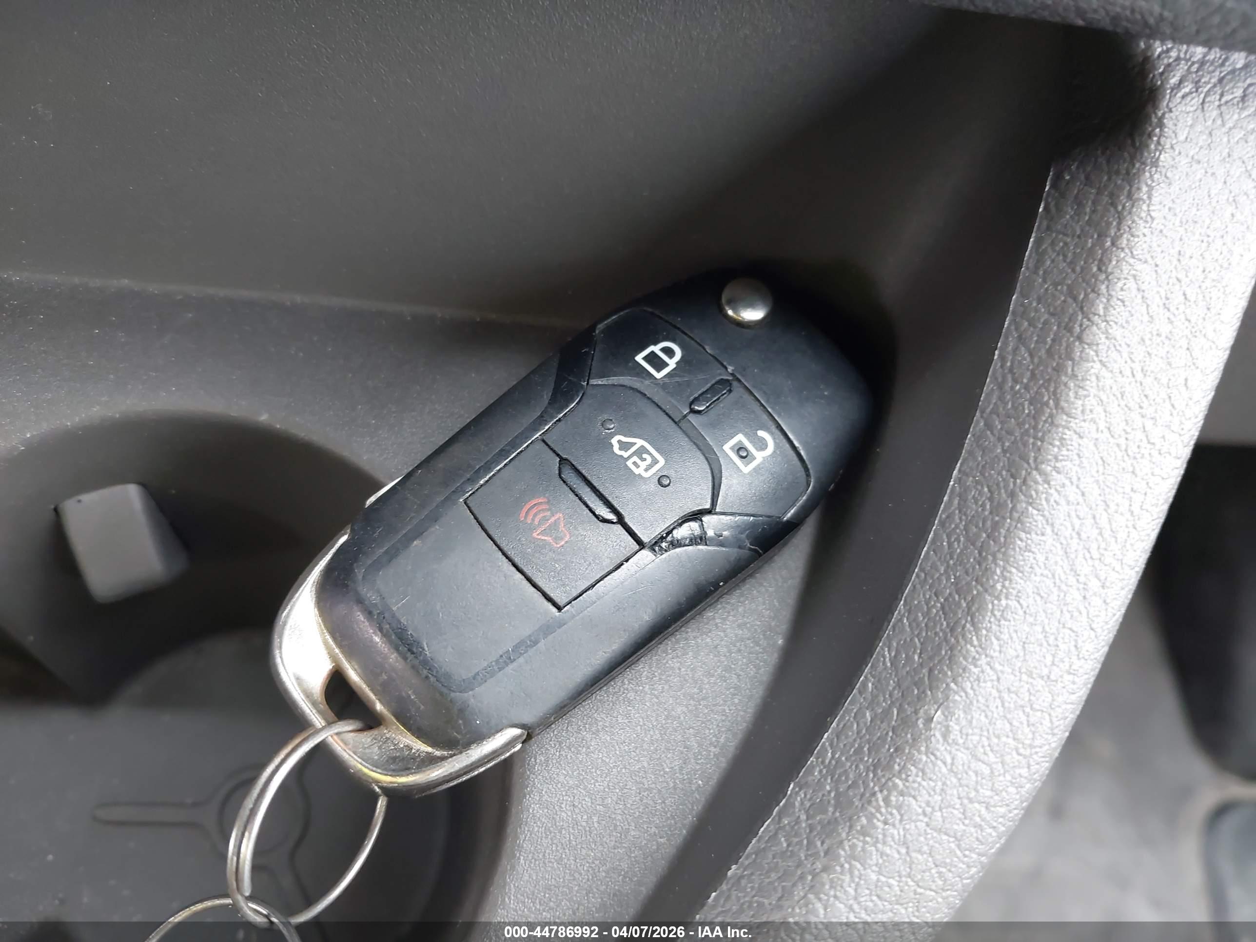 FORD TRANSIT-250 image 11