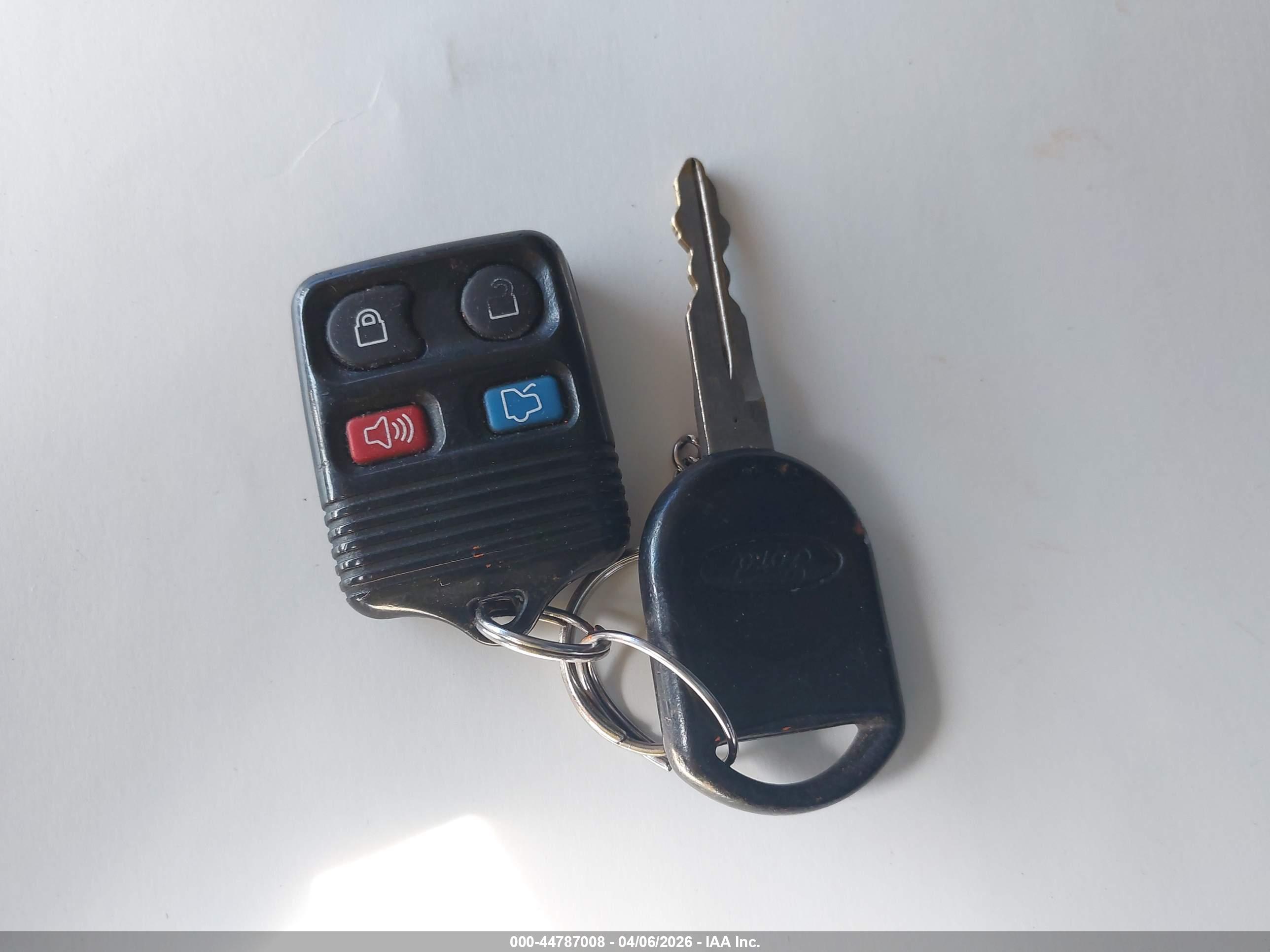 FORD EXPLORER image 11