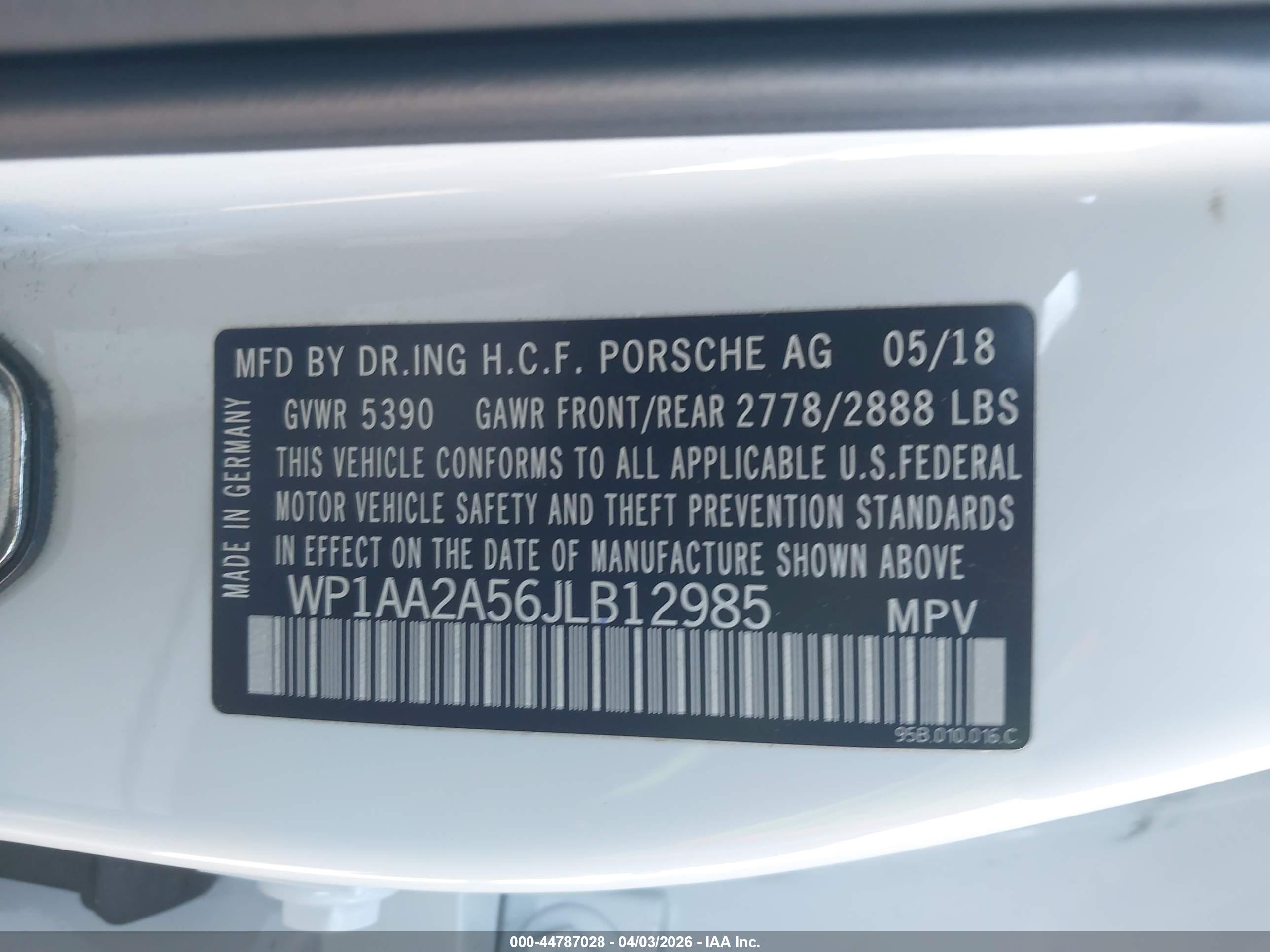 PORSCHE MACAN image 9