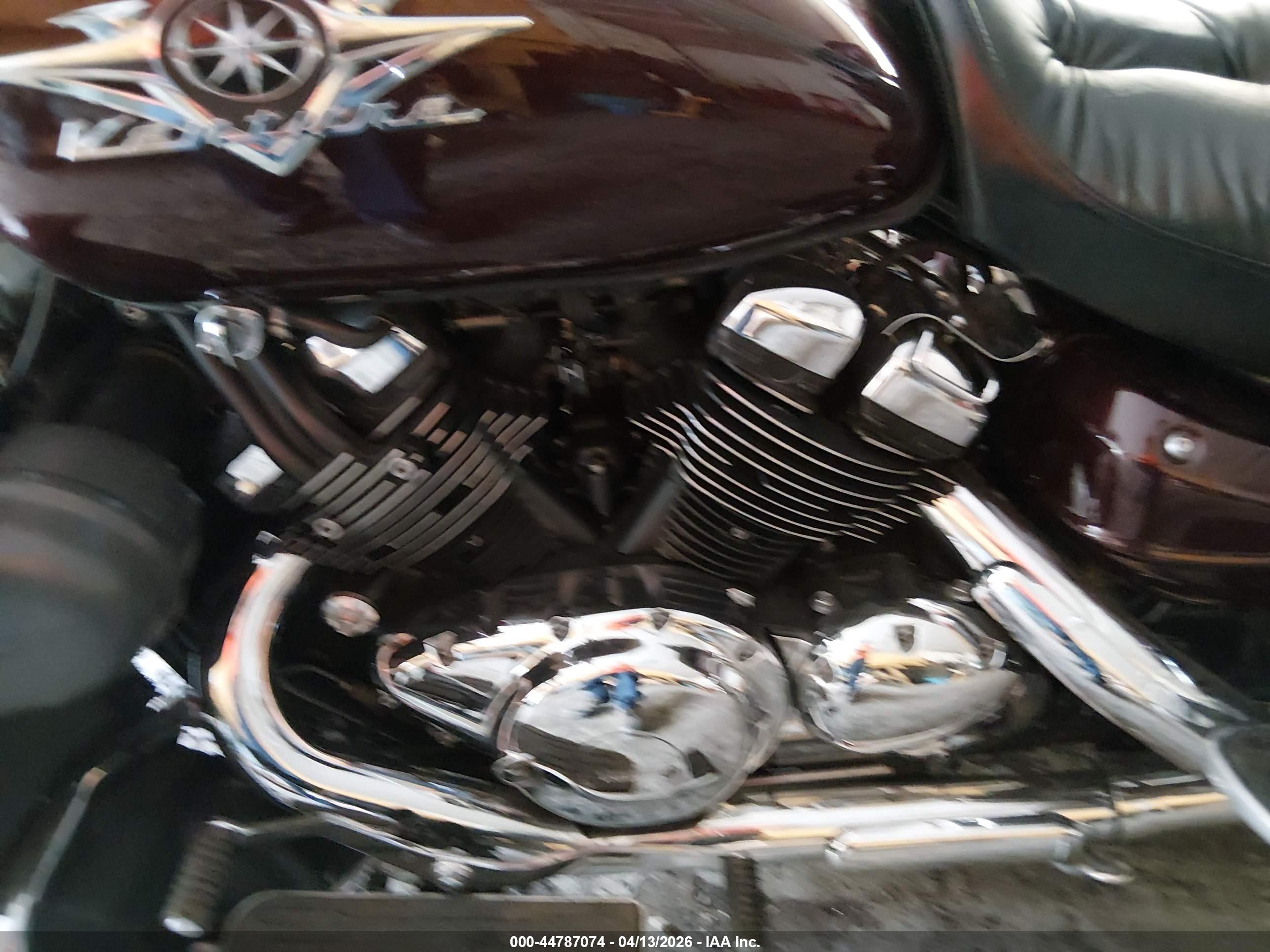 YAMAHA XVZ13 image 9