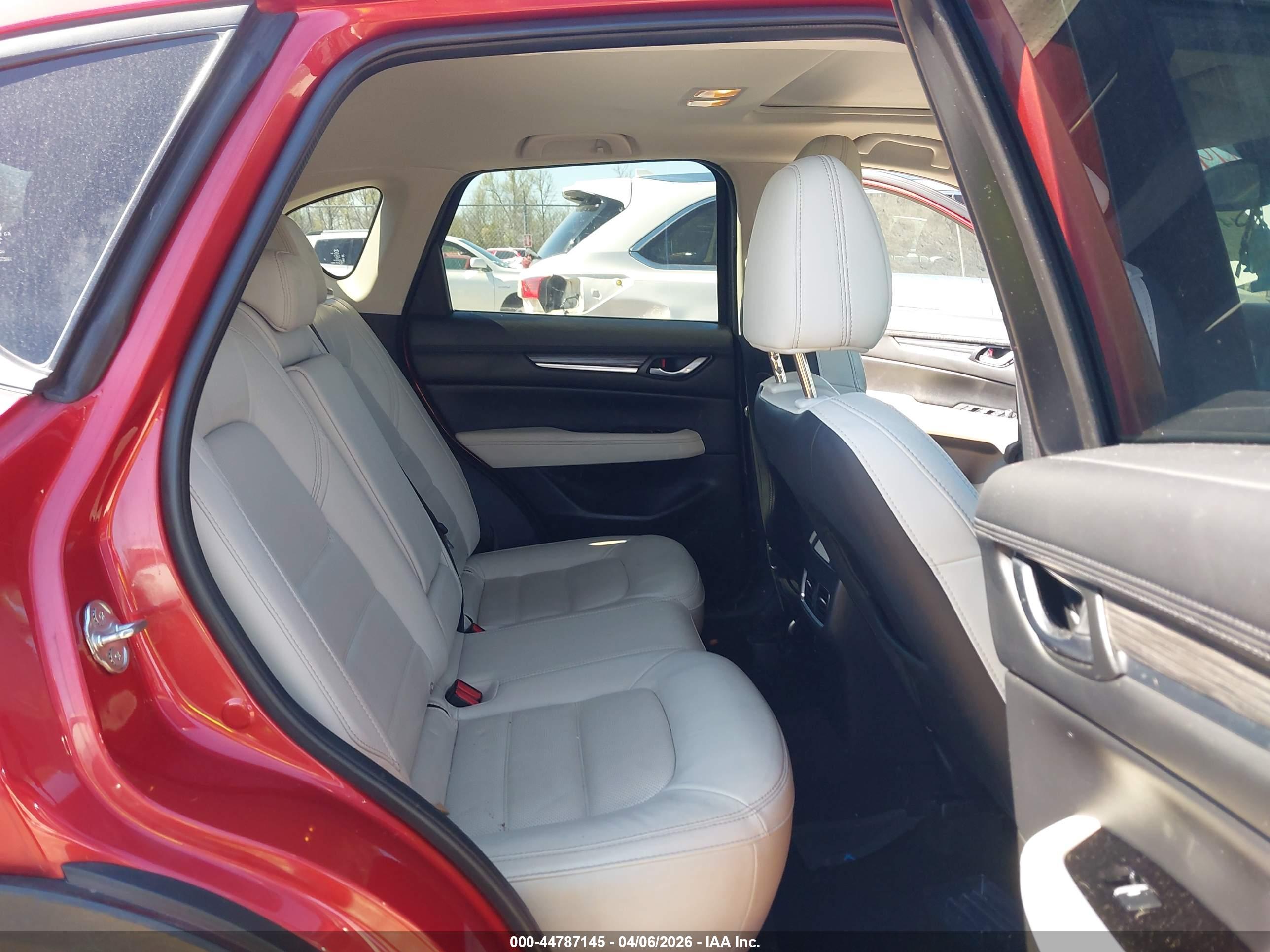MAZDA CX-5 image 8