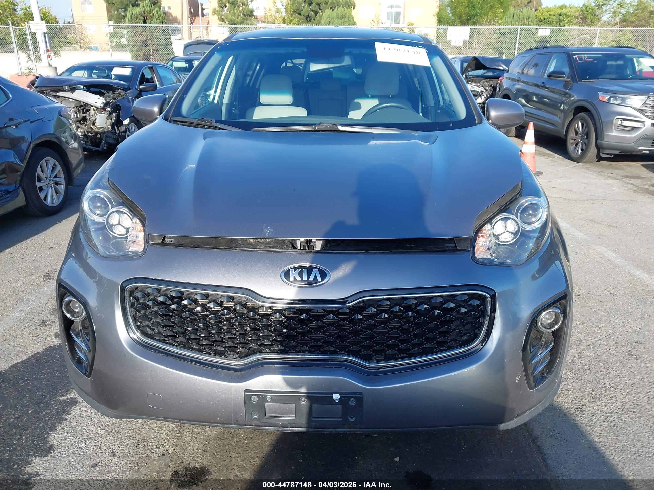 KIA SPORTAGE image 6