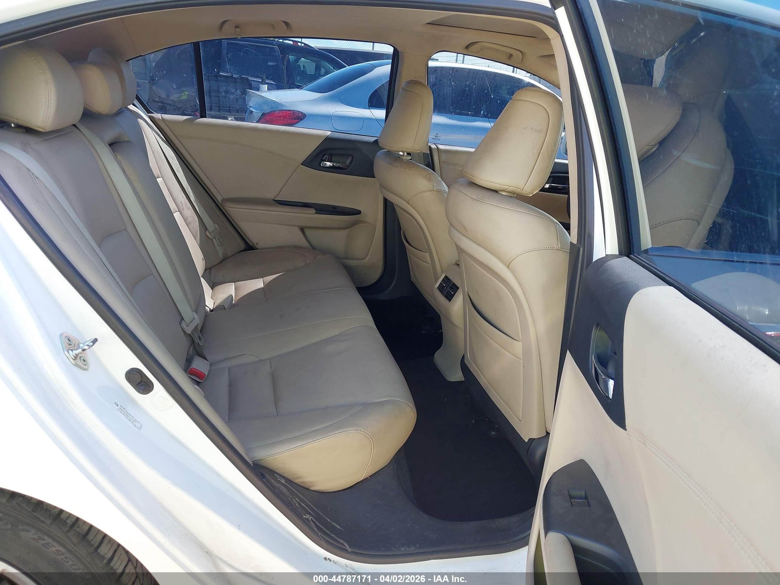 HONDA ACCORD image 8