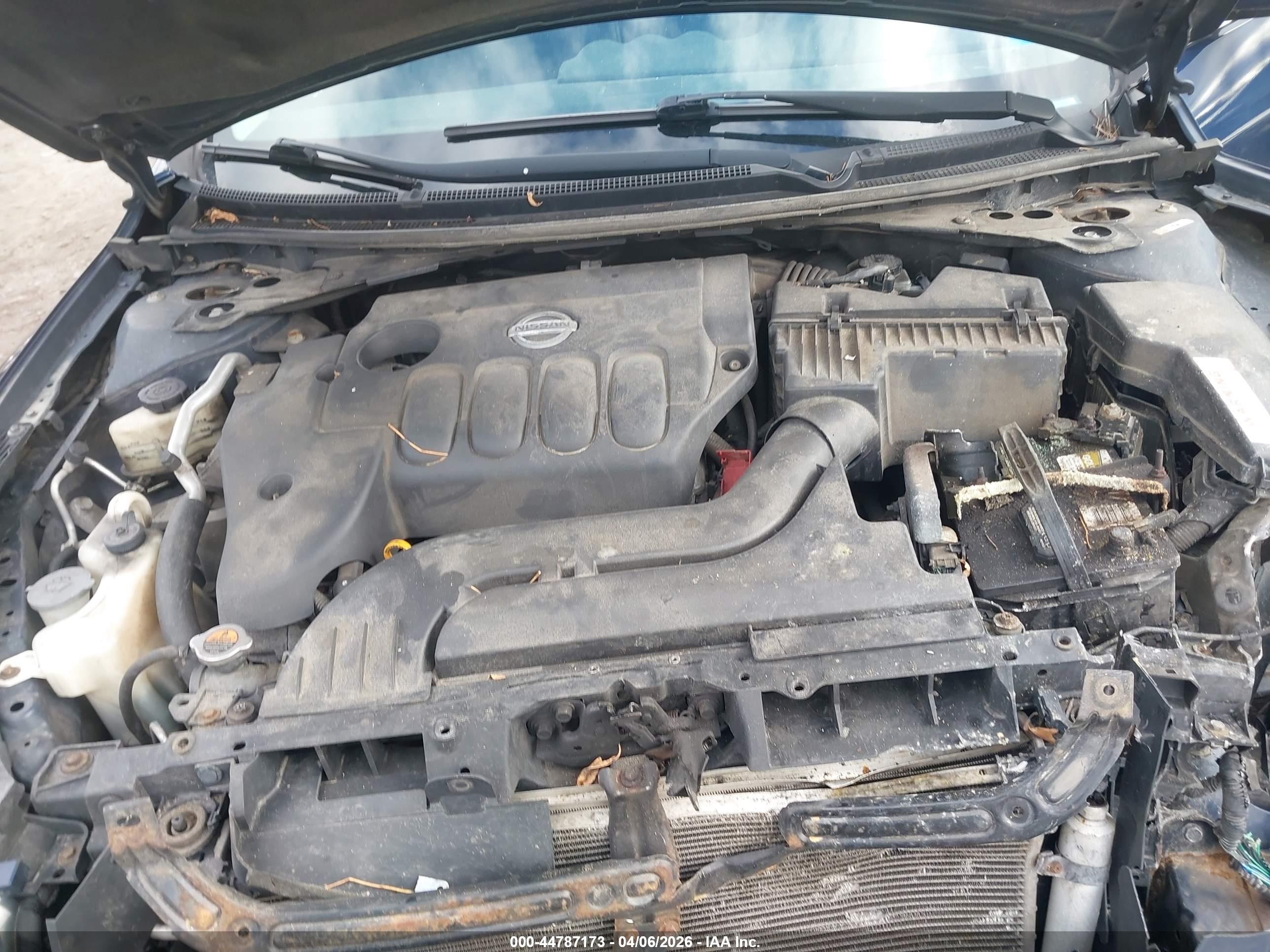 NISSAN ALTIMA image 10