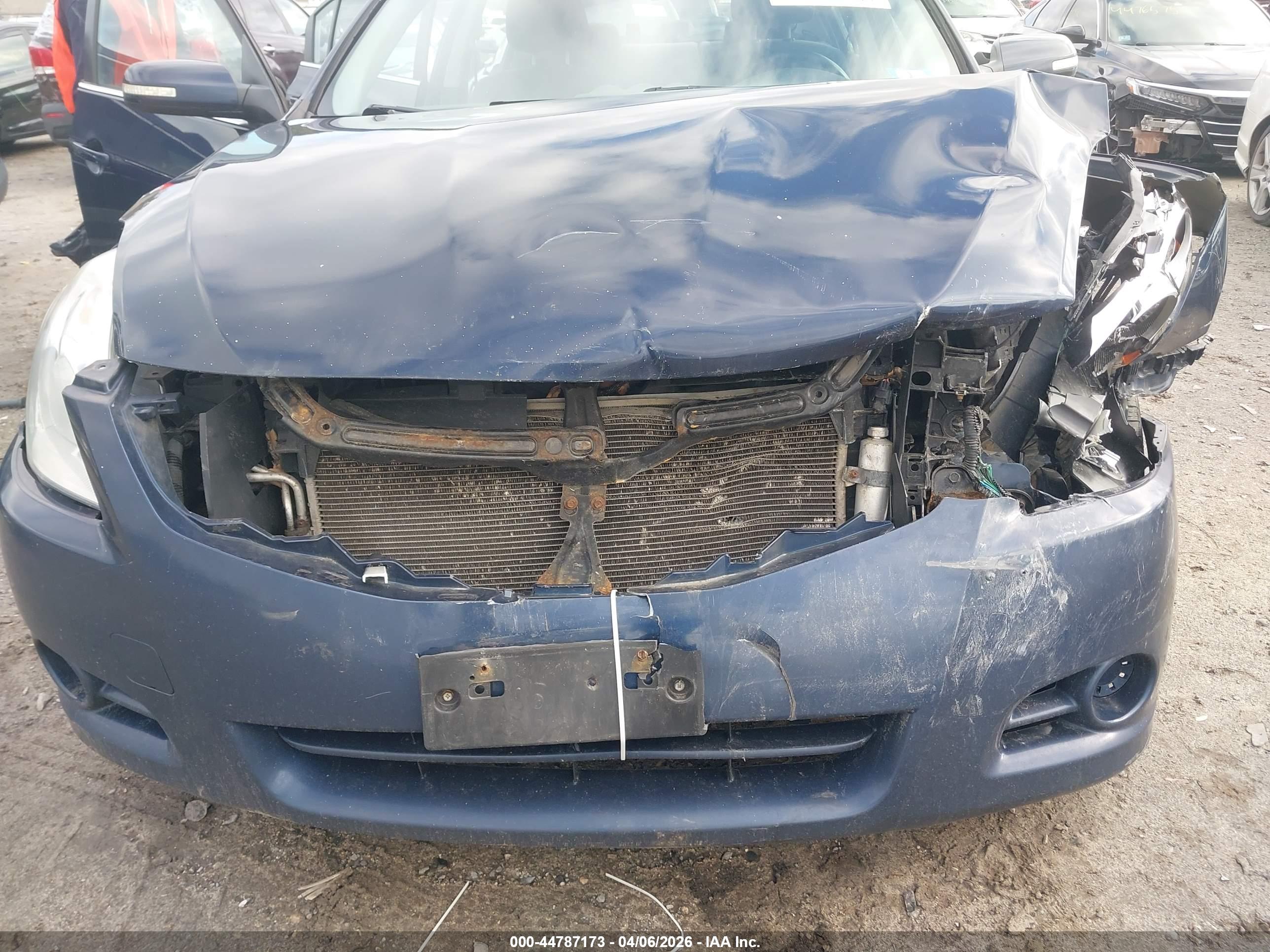 NISSAN ALTIMA image 6