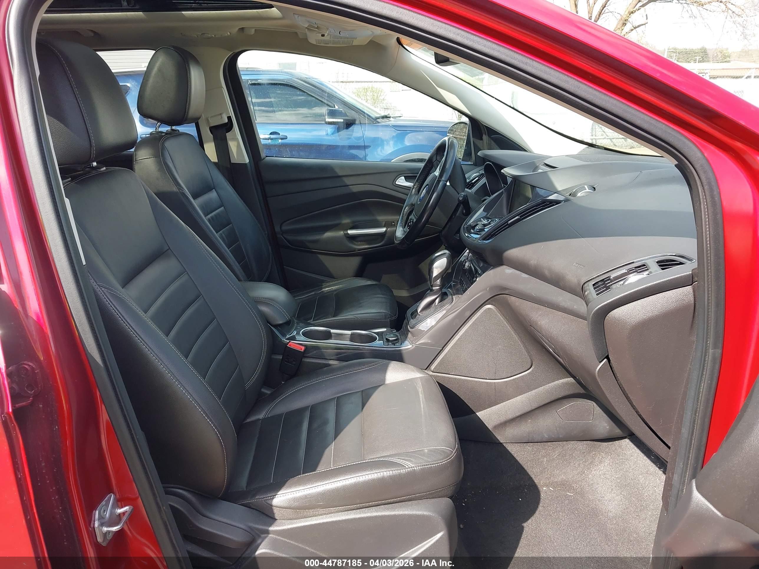 FORD ESCAPE image 5