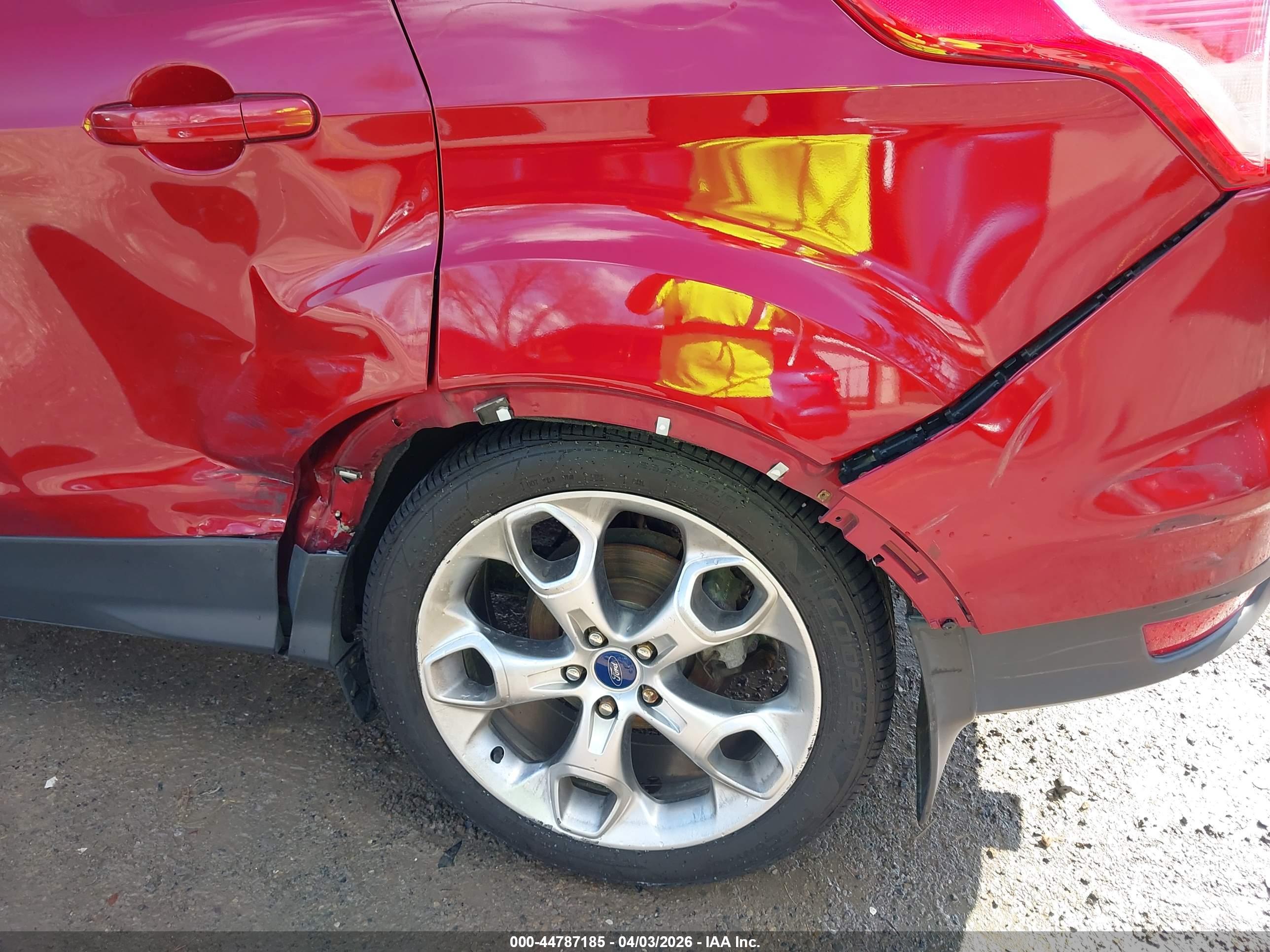 FORD ESCAPE image 6