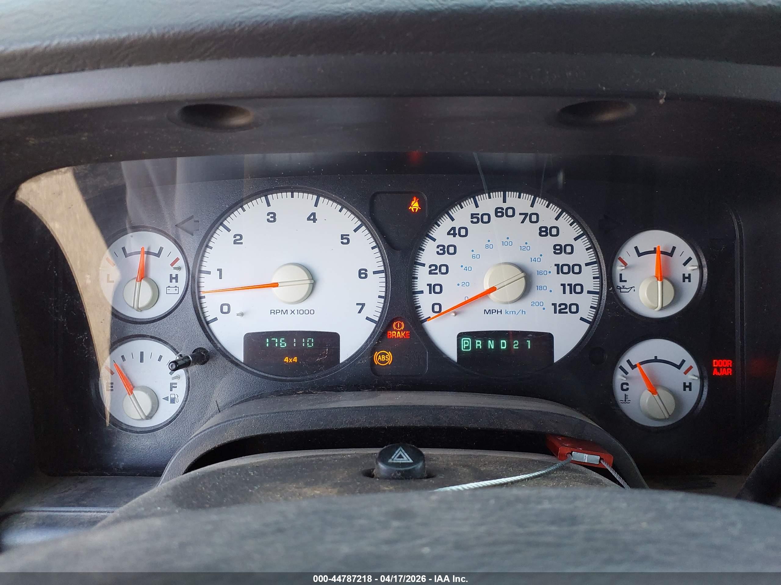 DODGE RAM image 7