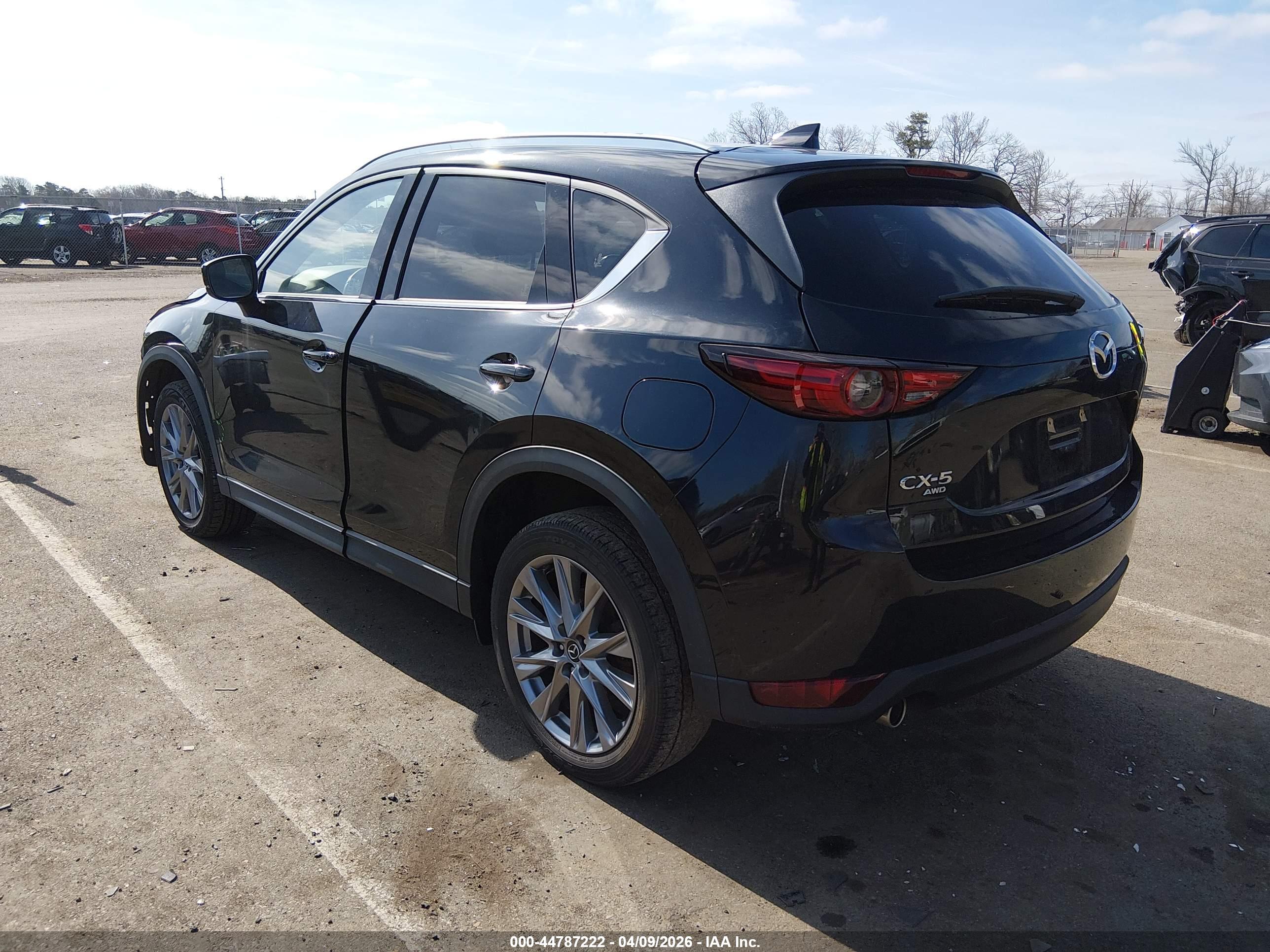 MAZDA CX-5 image 3