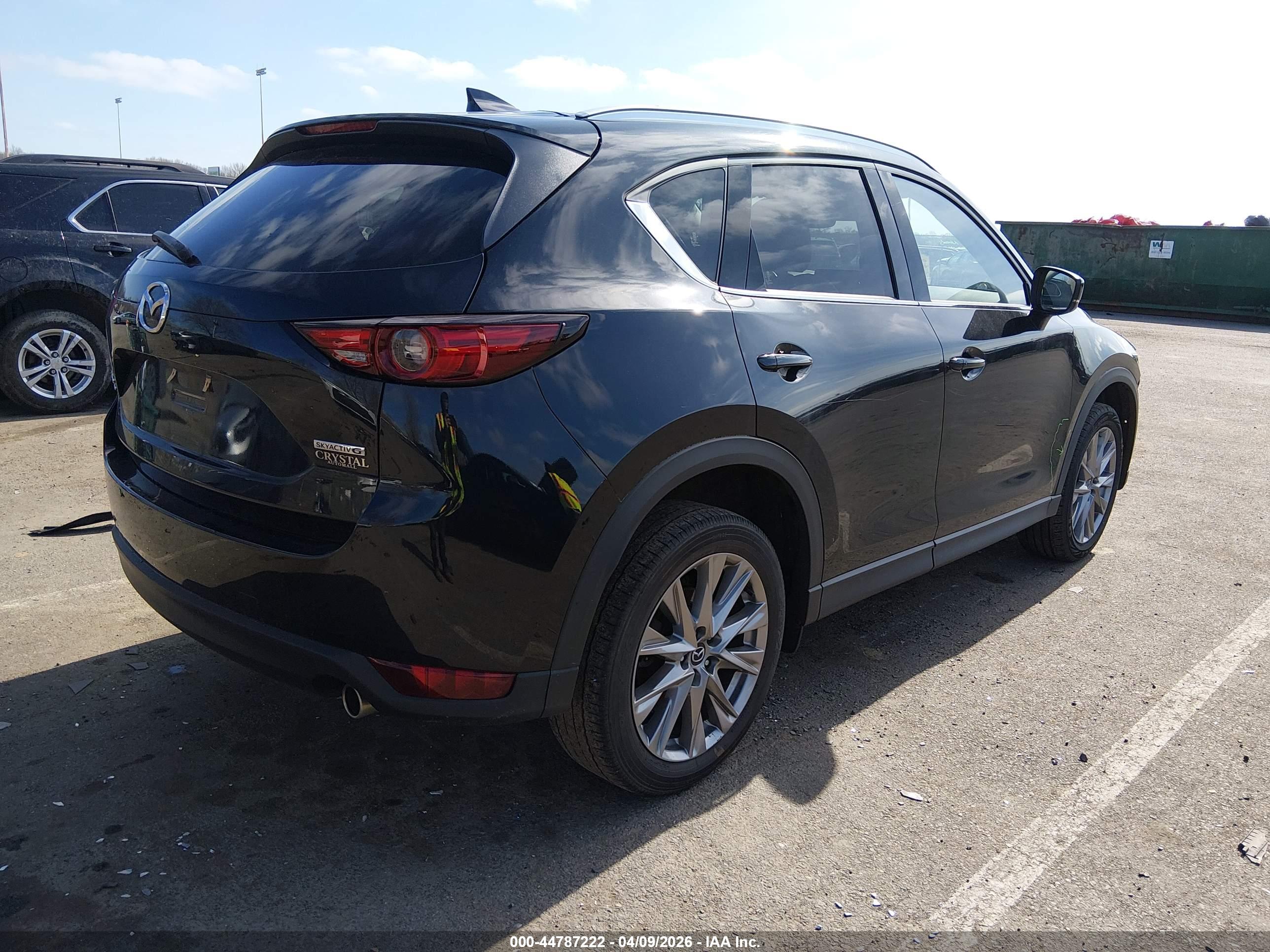 MAZDA CX-5 image 4