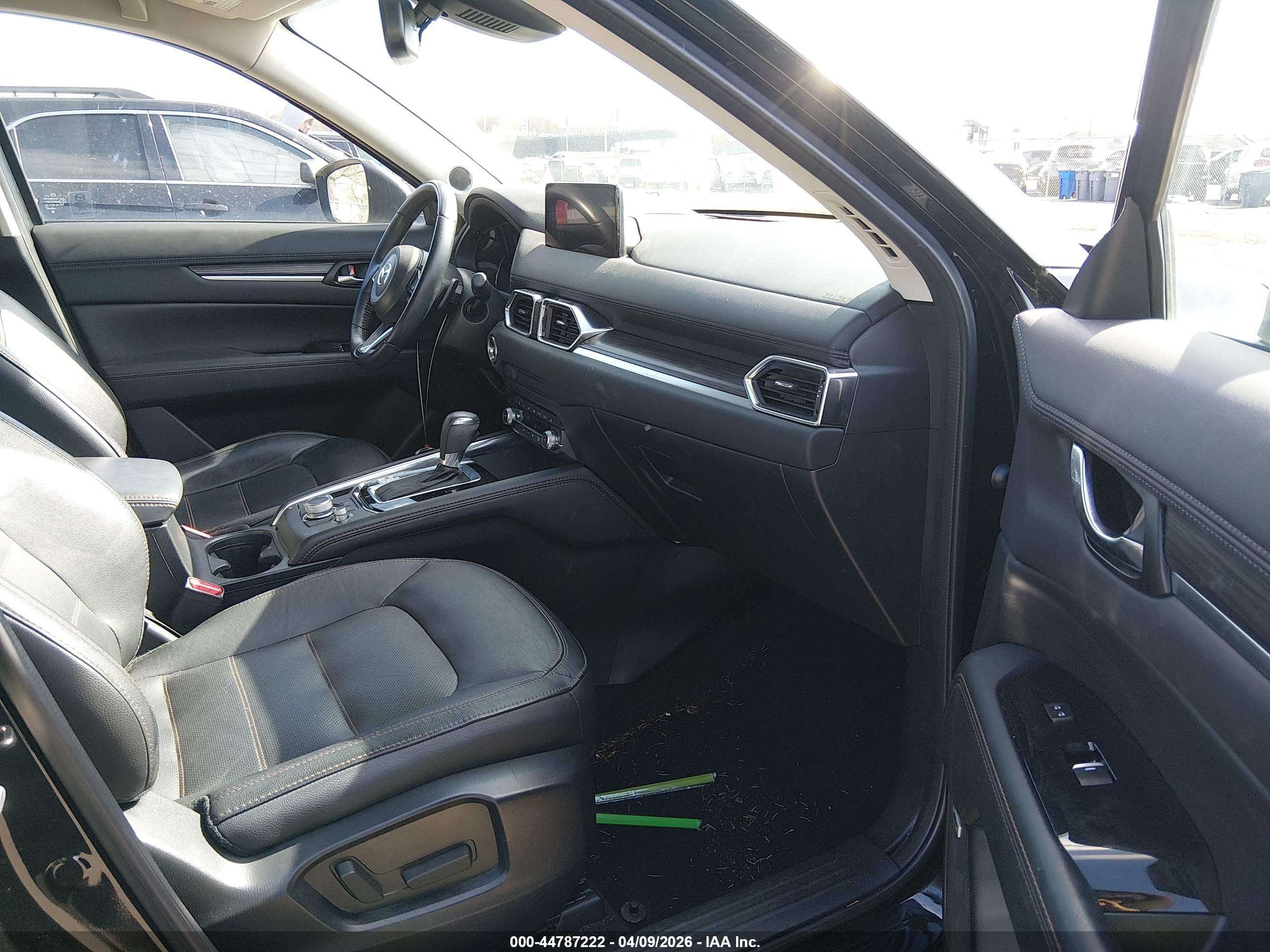 MAZDA CX-5 image 5