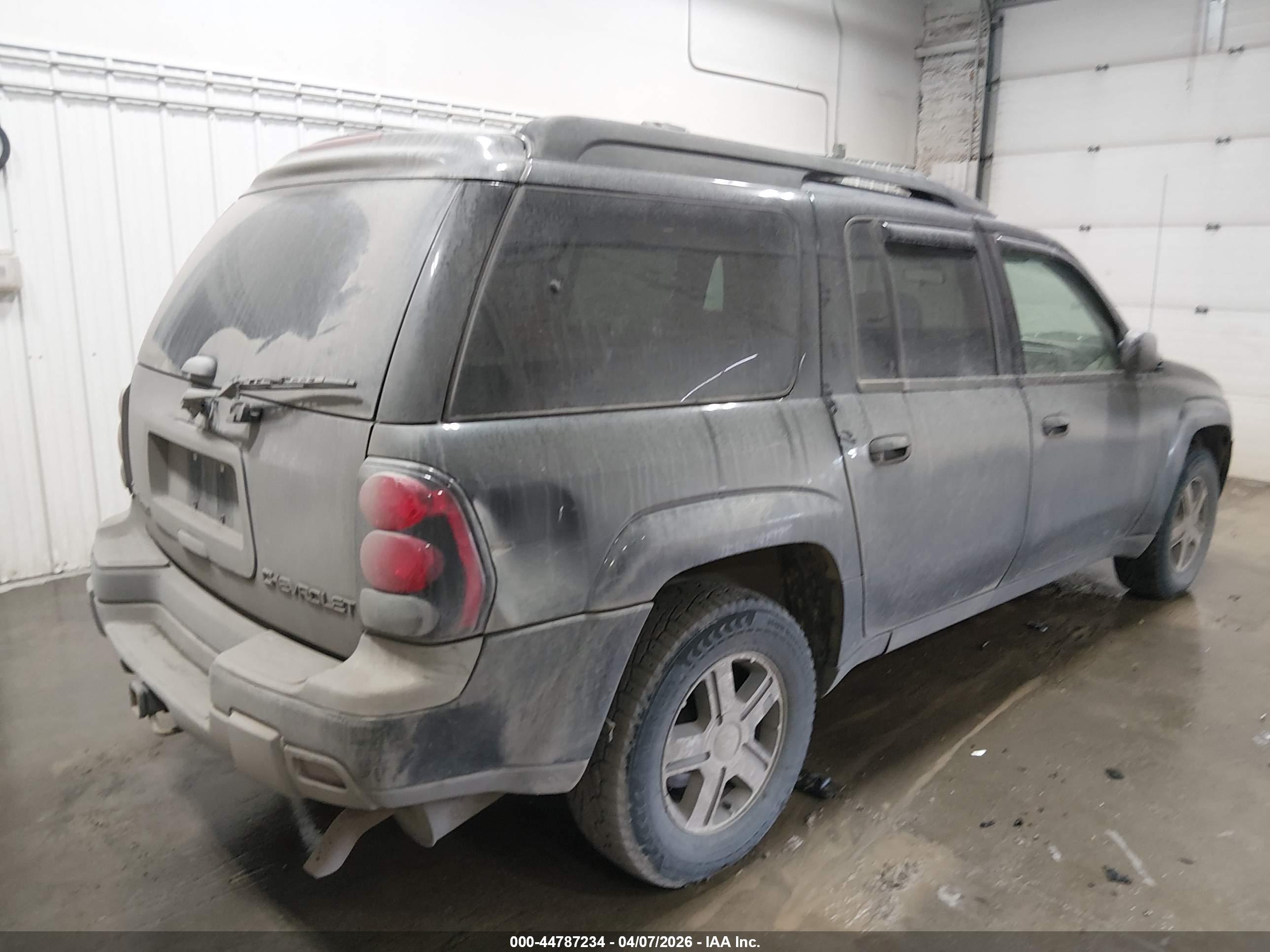 CHEVROLET TRAILBLAZER image 4