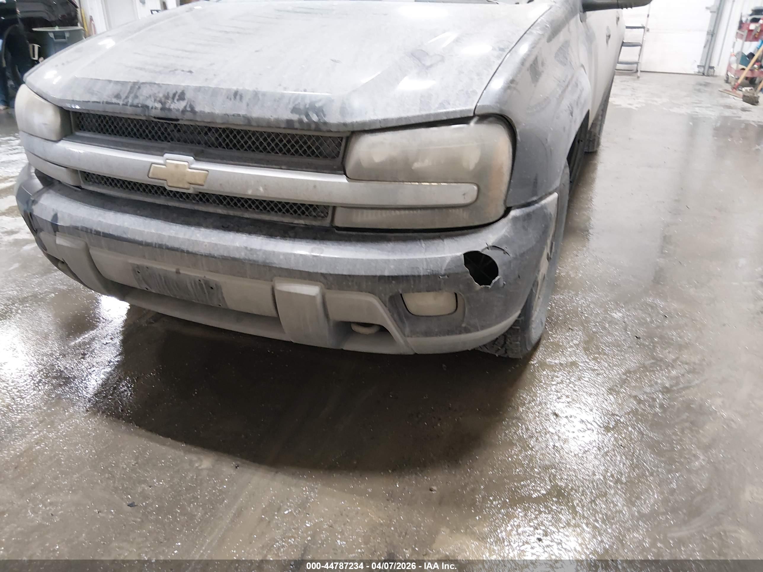 CHEVROLET TRAILBLAZER image 6