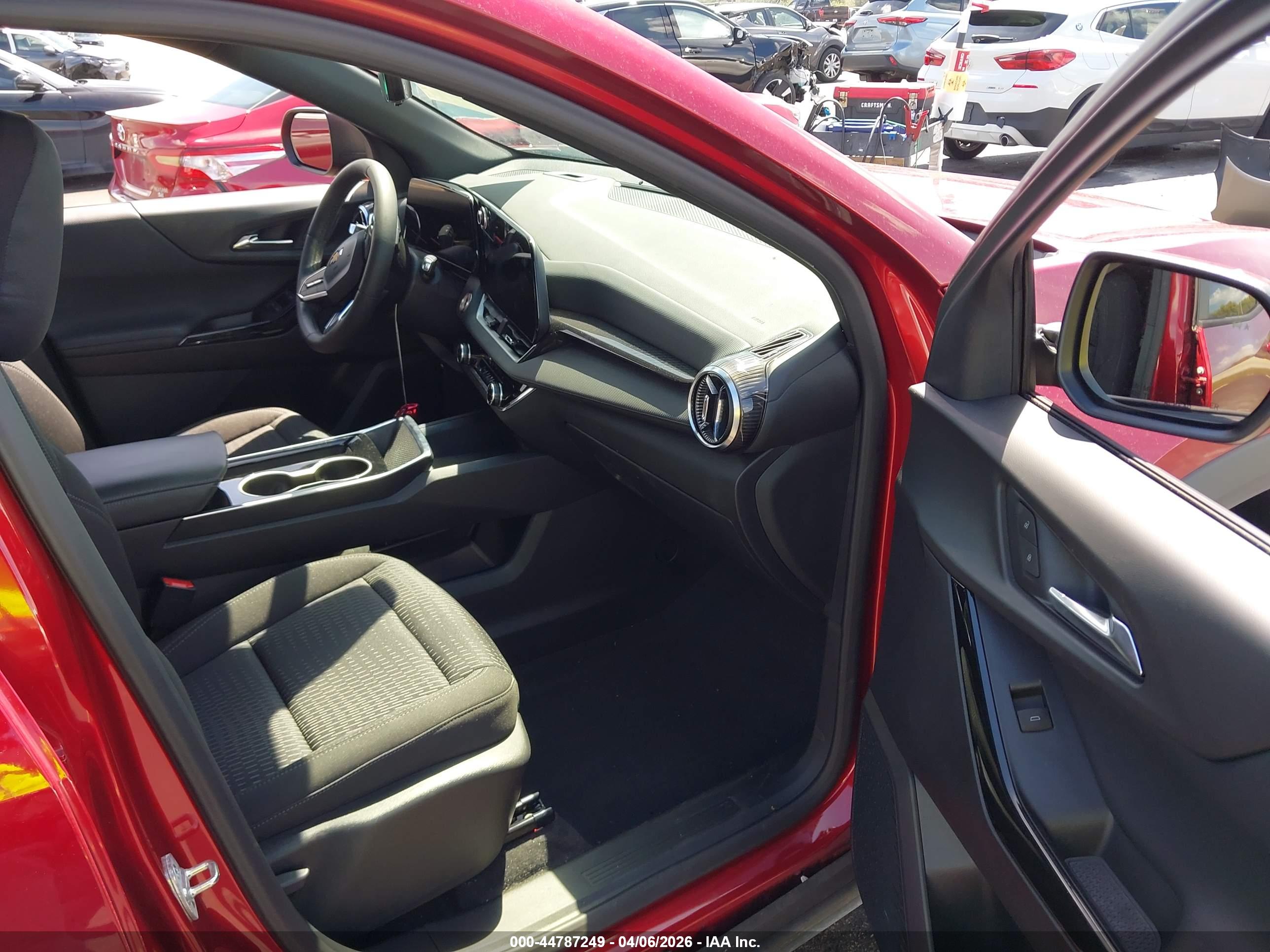 CHEVROLET EQUINOX image 5