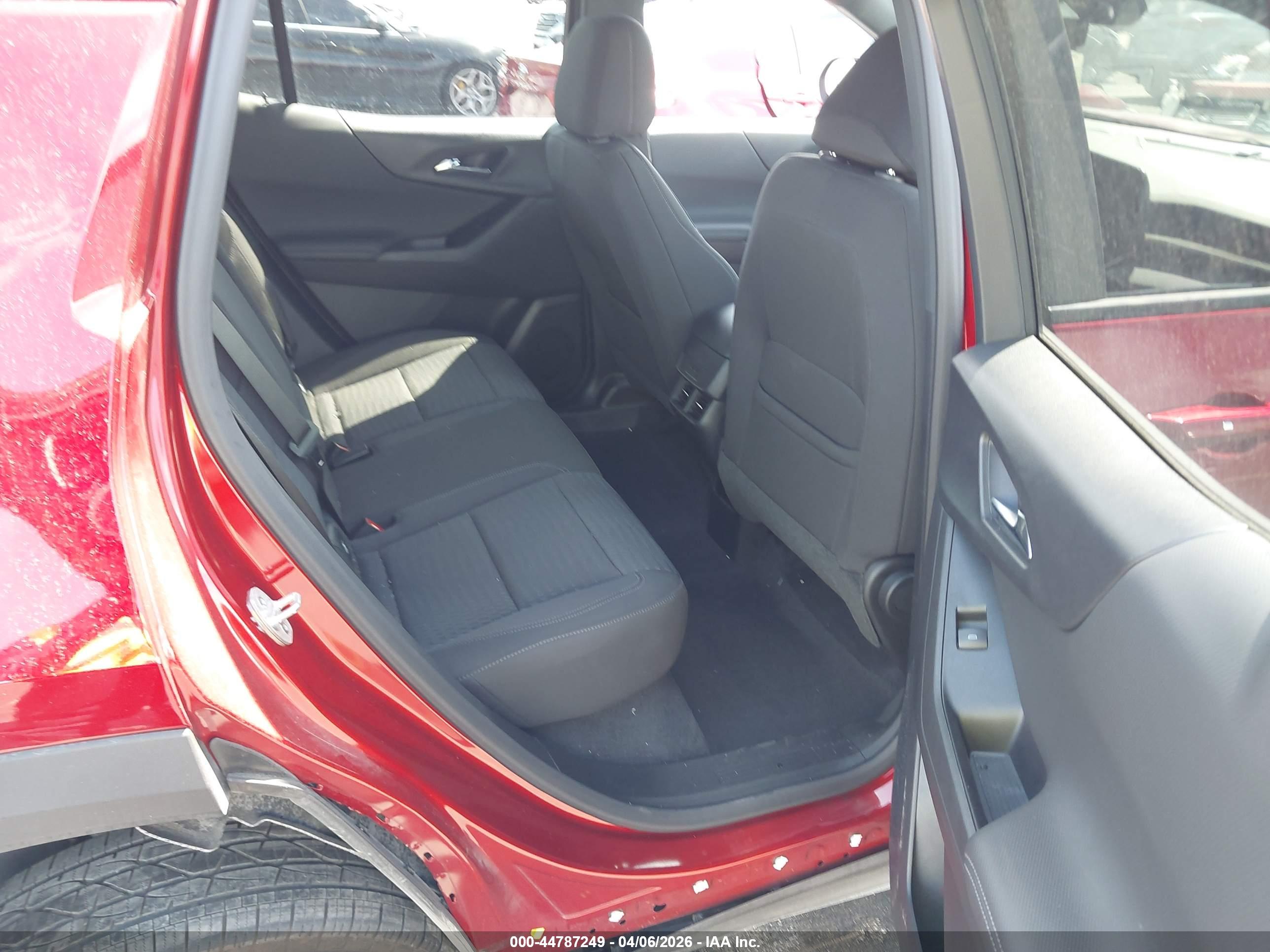 CHEVROLET EQUINOX image 8