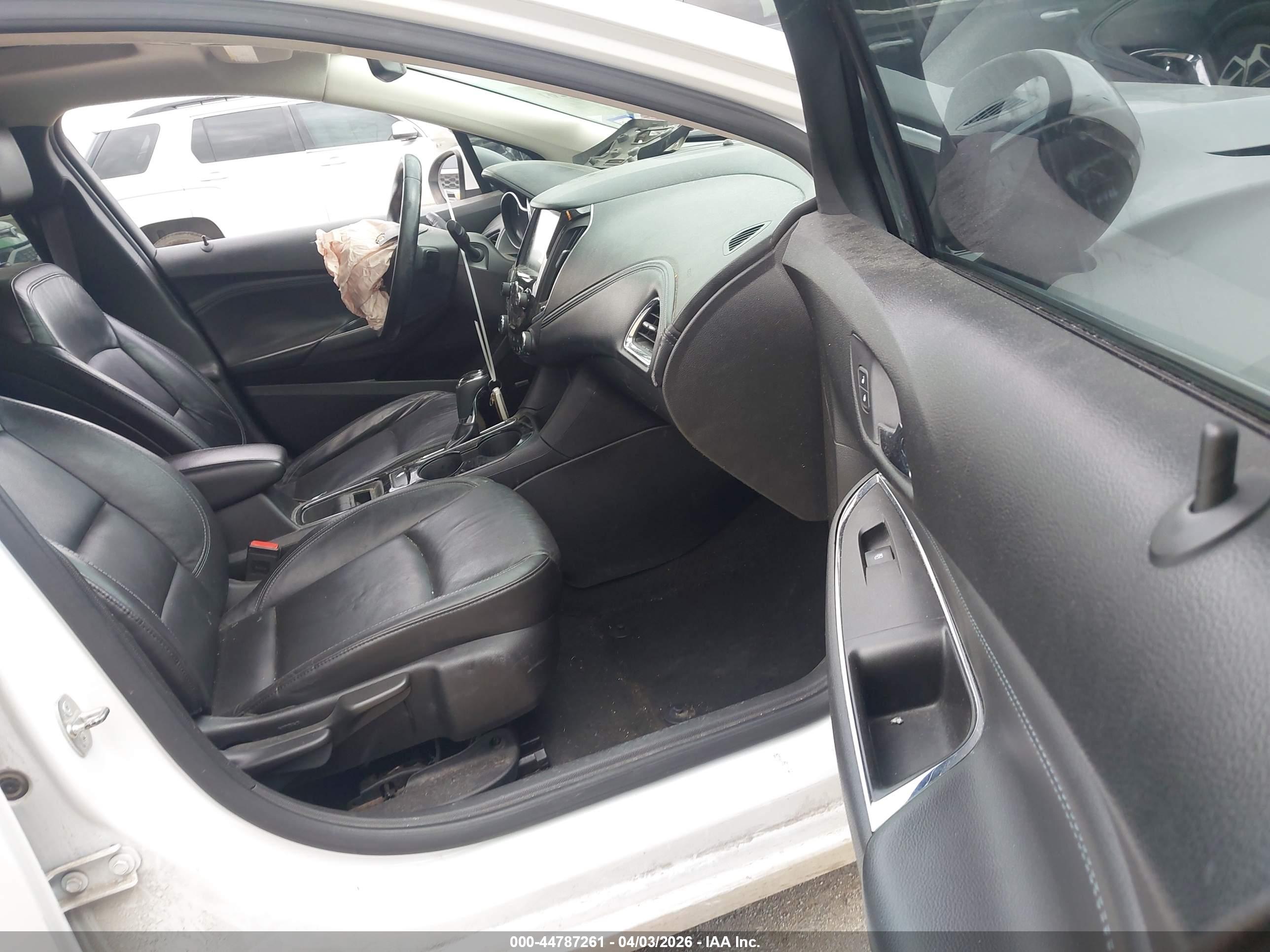 CHEVROLET CRUZE image 5