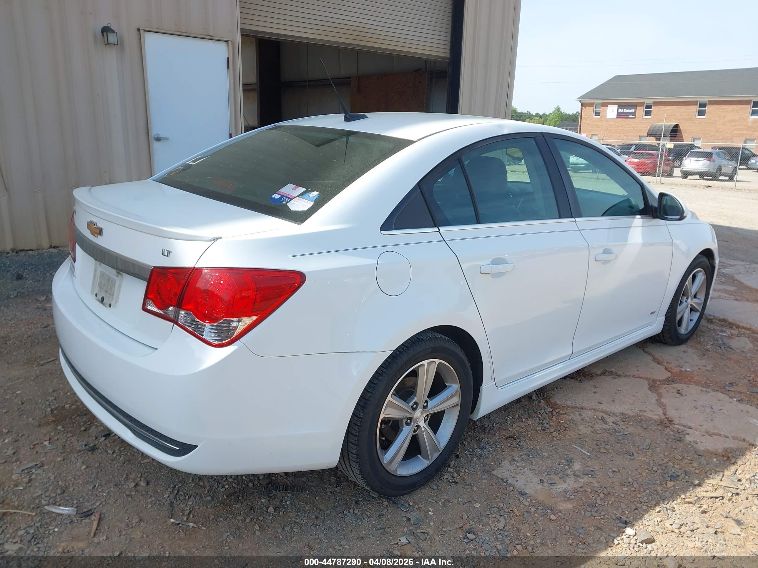 CHEVROLET CRUZE image 4