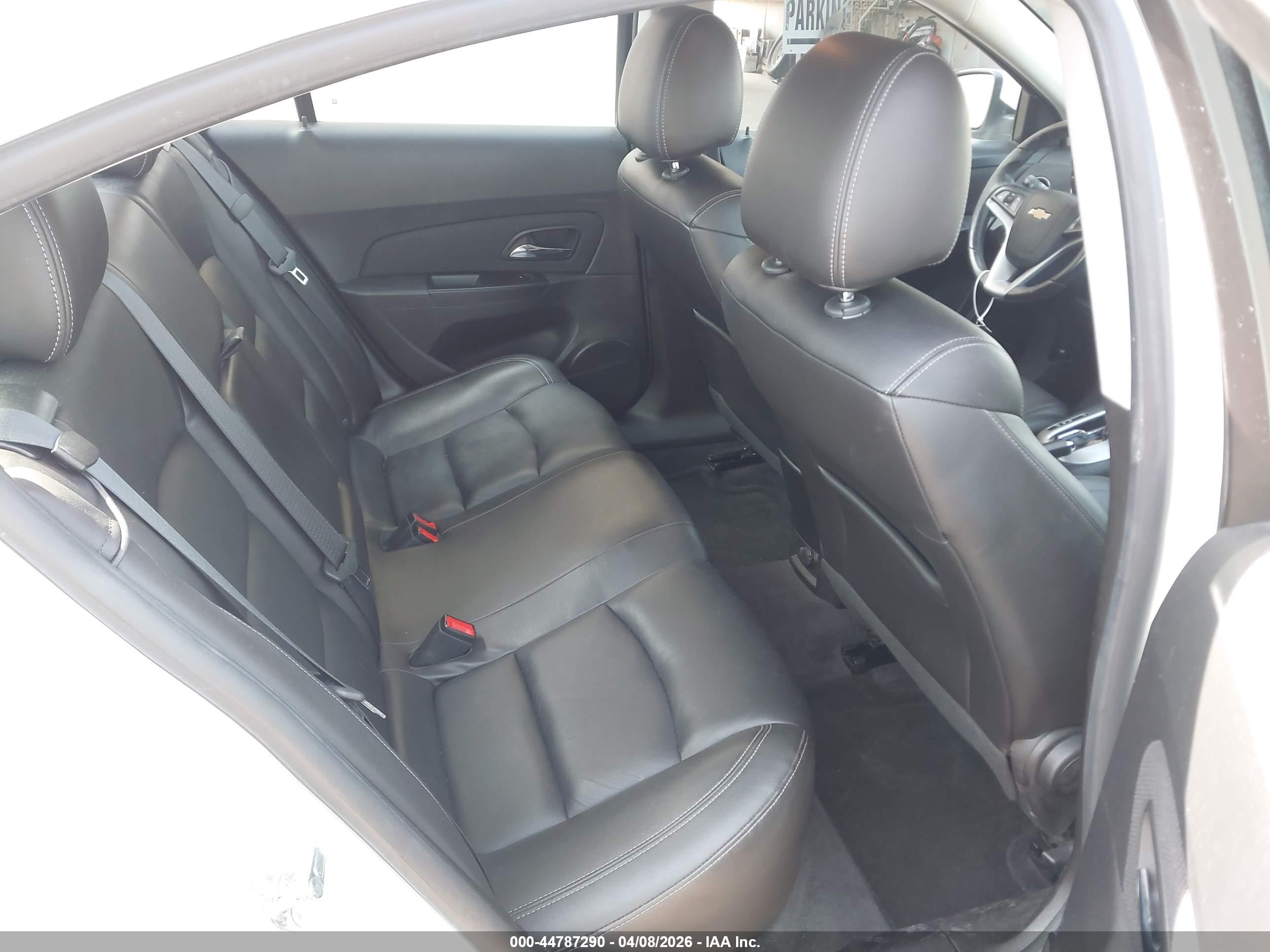 CHEVROLET CRUZE image 8