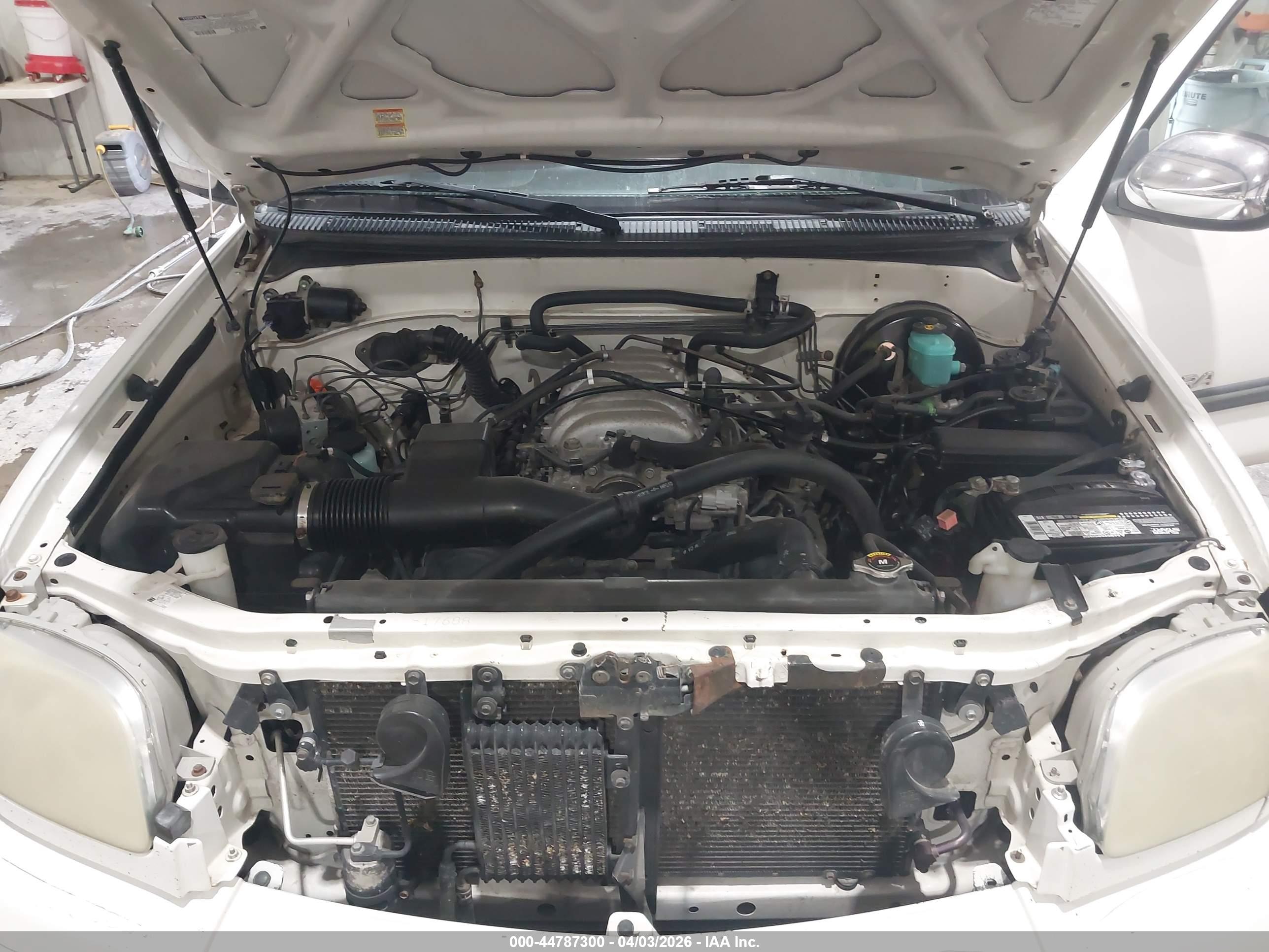 TOYOTA TUNDRA image 10