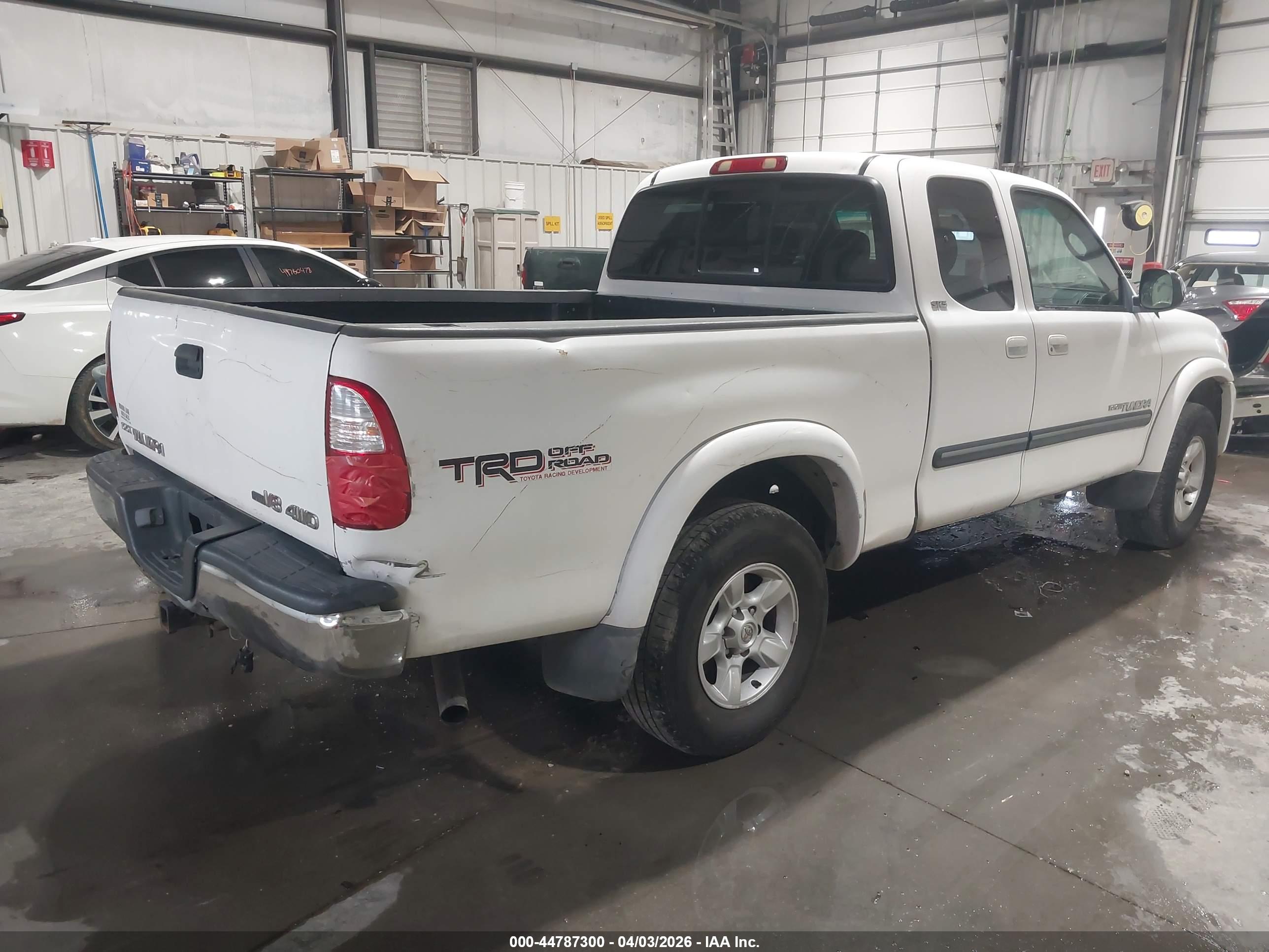 TOYOTA TUNDRA image 4